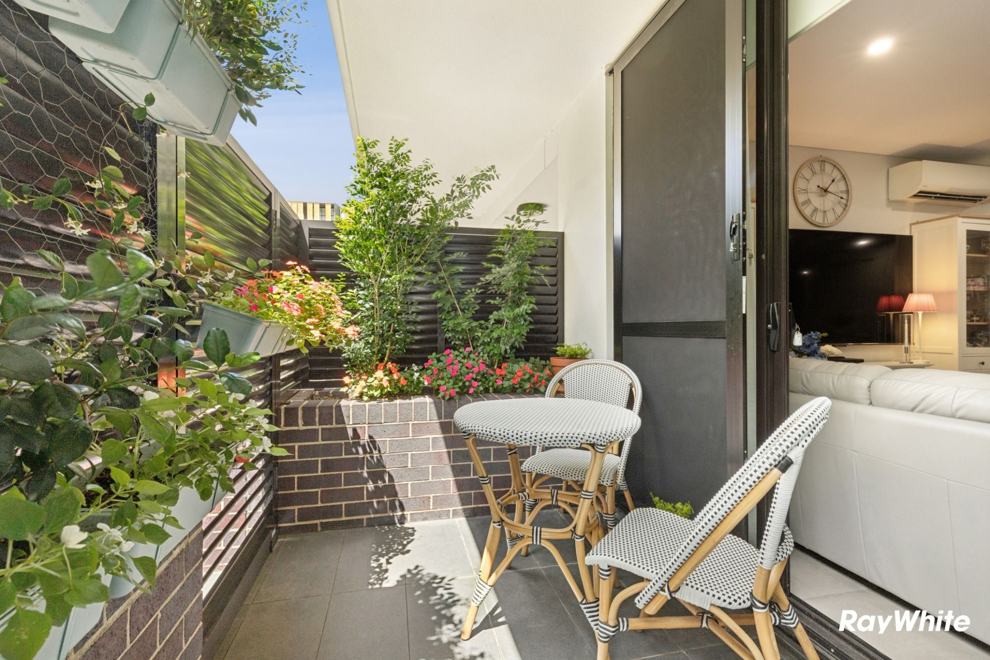 308/133-137 Bowden Street — photo 8 of 12