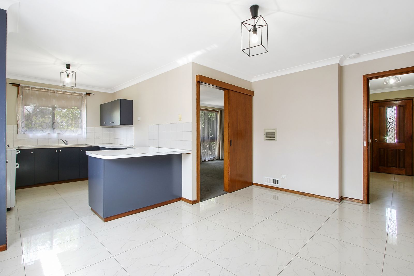 422 Leonie Court, Lavington, NSW 2641