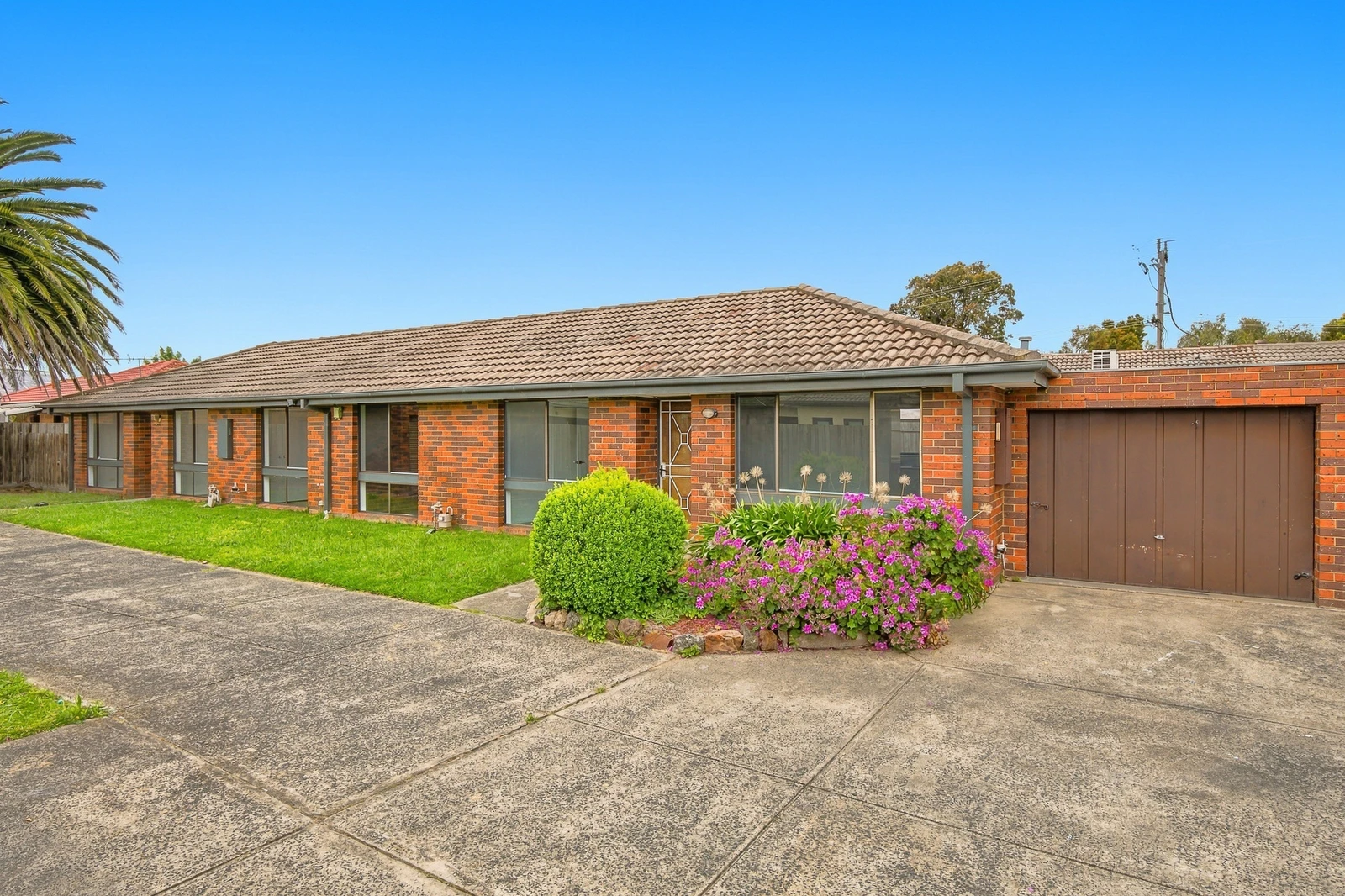 2/4 Fairfield Street, Cranbourne, VIC 3977
