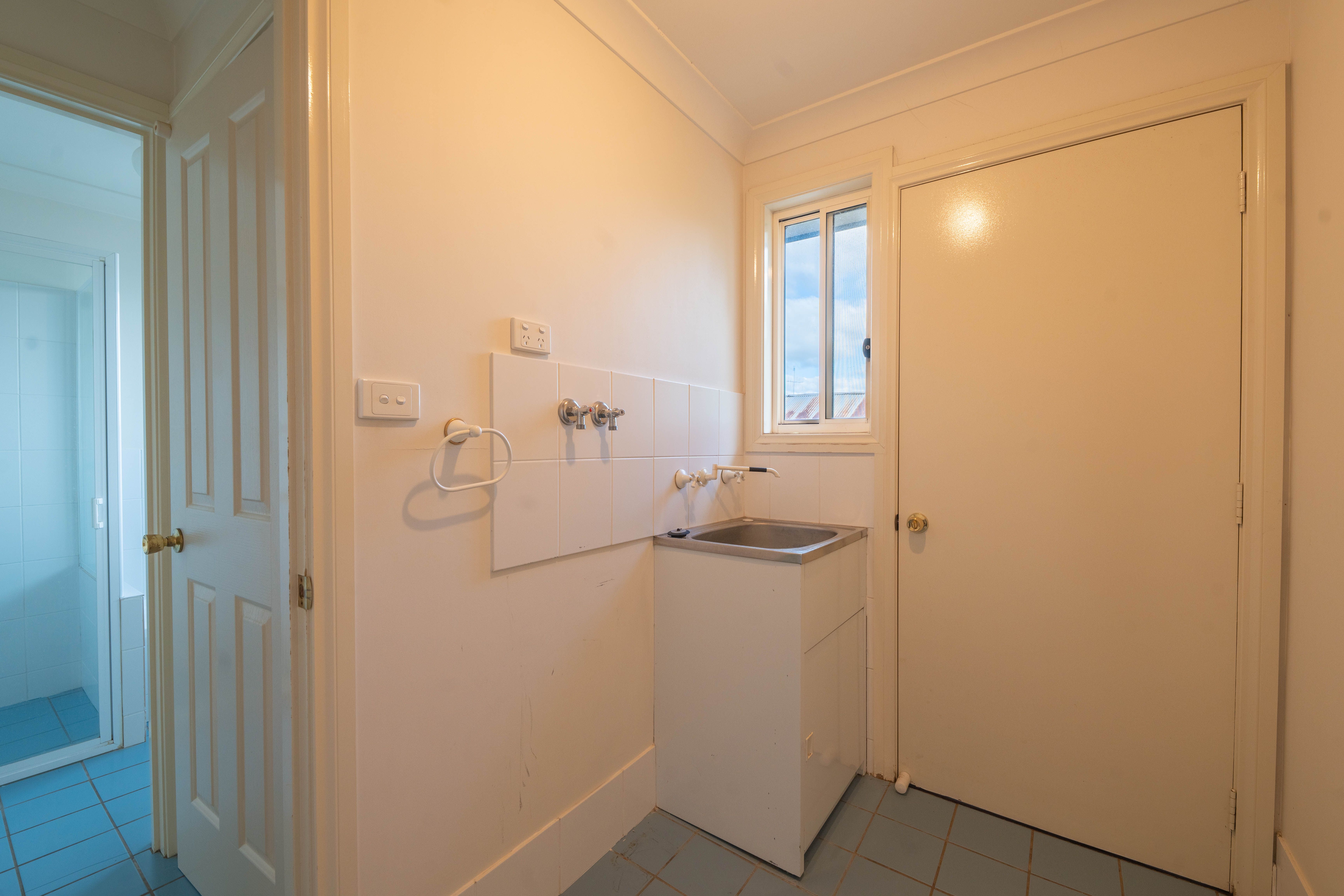 17 Victoria Street — photo 10 of 11