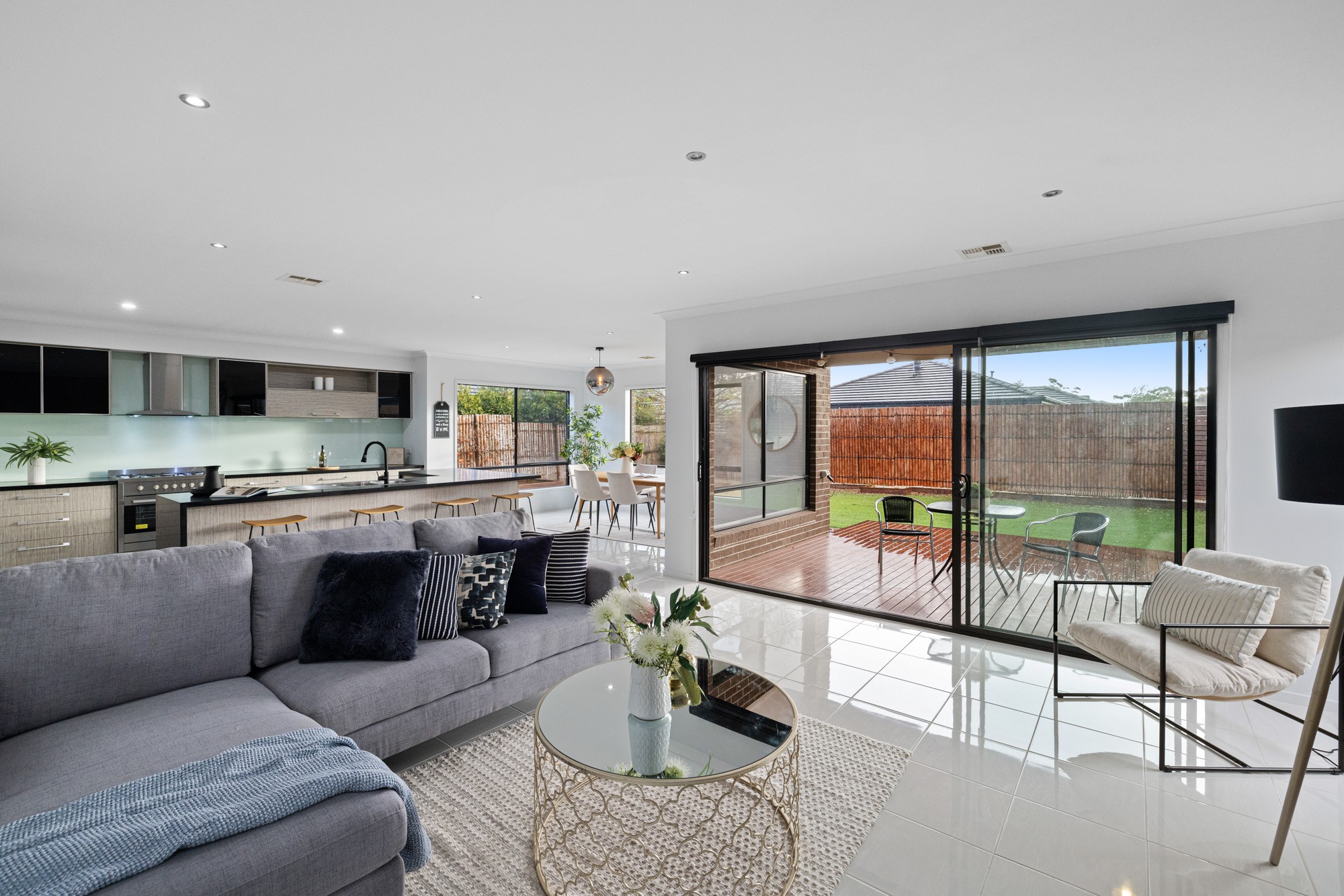 11 Spearmint Boulevard, MANOR LAKES, VIC 3024