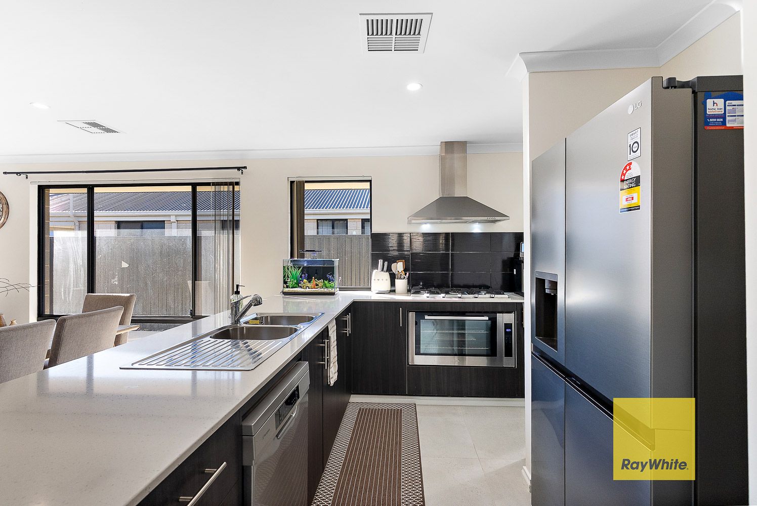 6 Mosley Street — photo from Ray White BPG