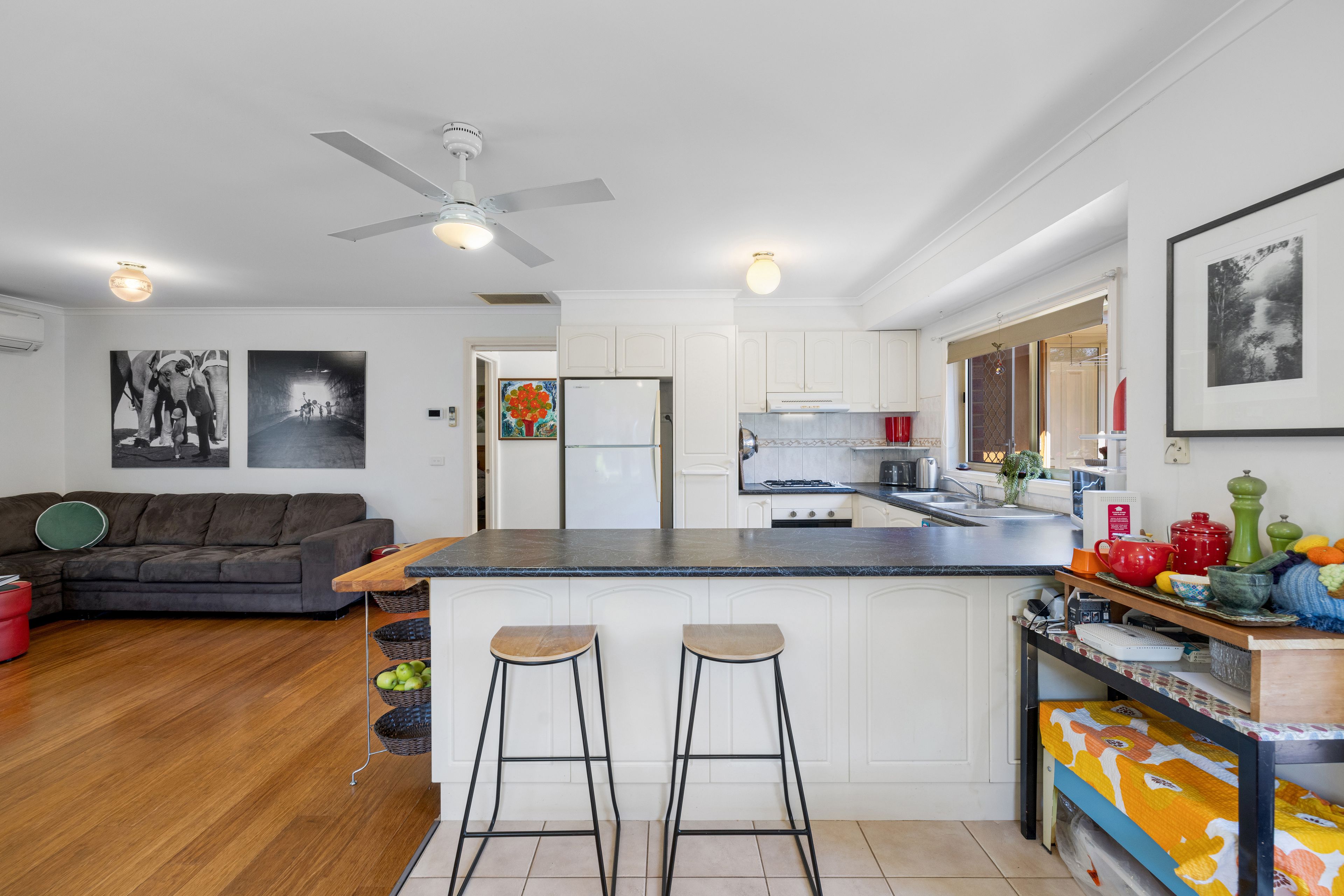 2/9 Maryborough Road — photo 4 of 17