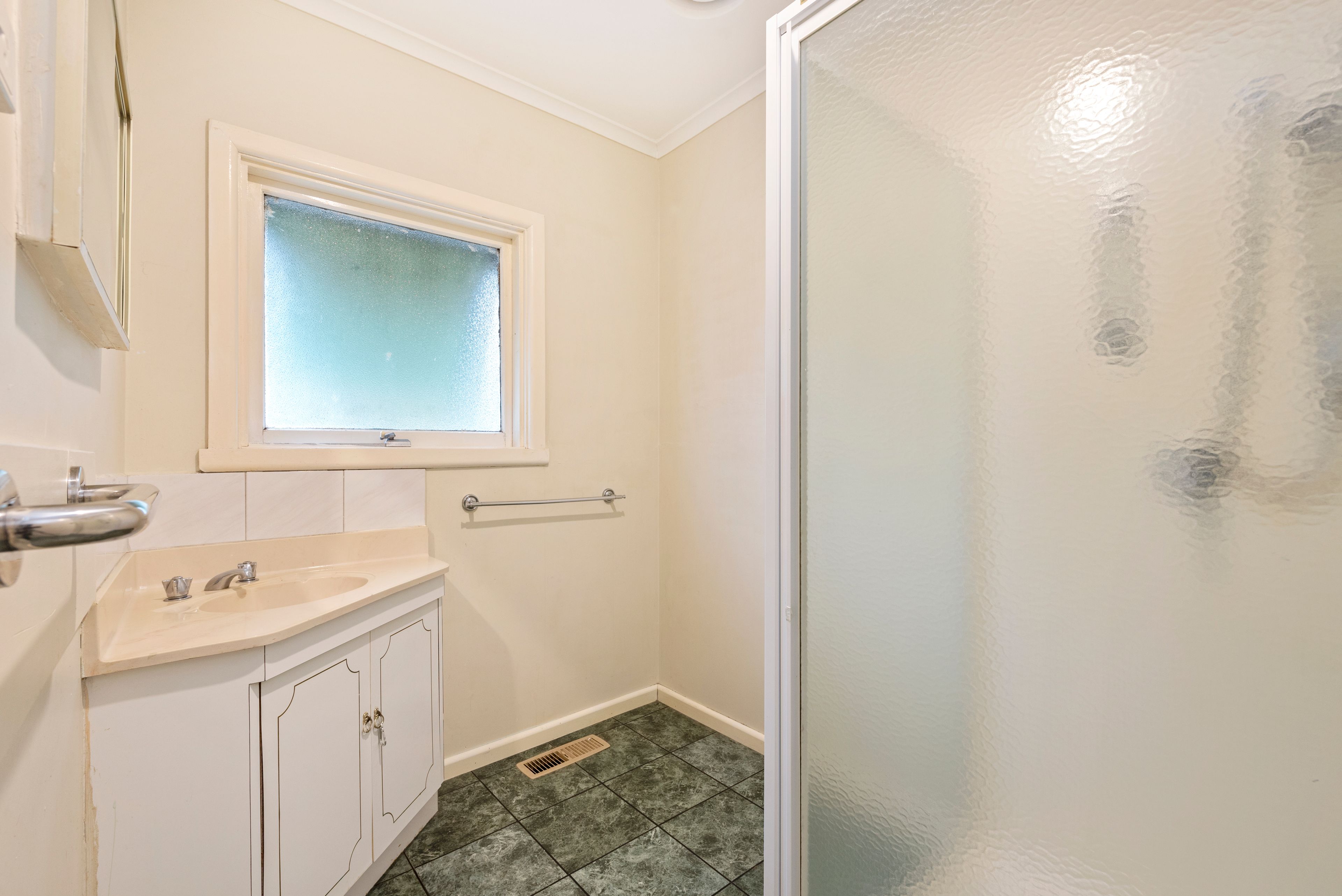 30 Finmere Crescent, Upper Ferntree Gully, VIC 3156