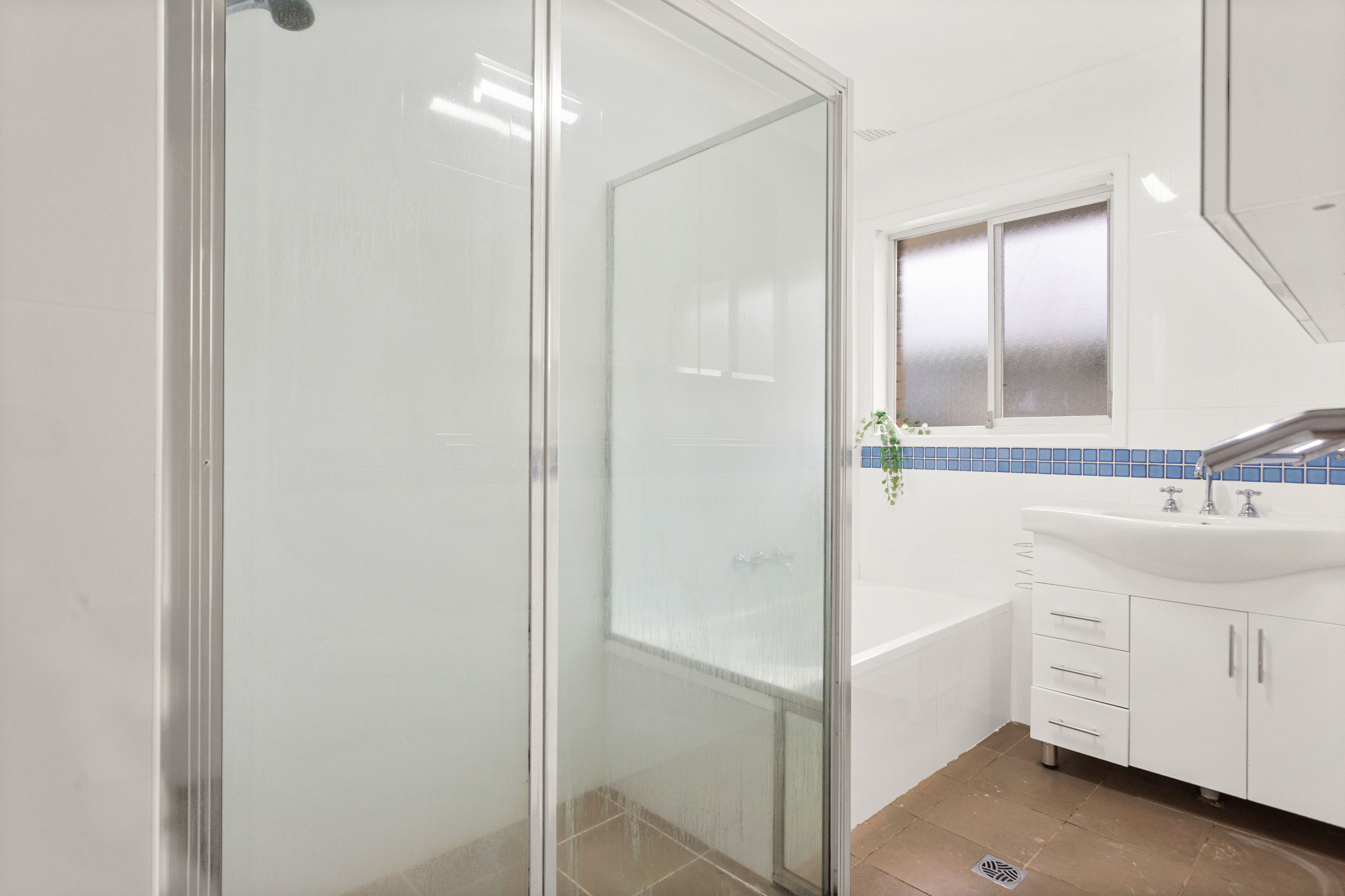 226 Tongarra Road — photo 7 of 8