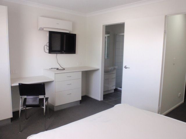 2/18 Theresa Street, Emerald, QLD 4720