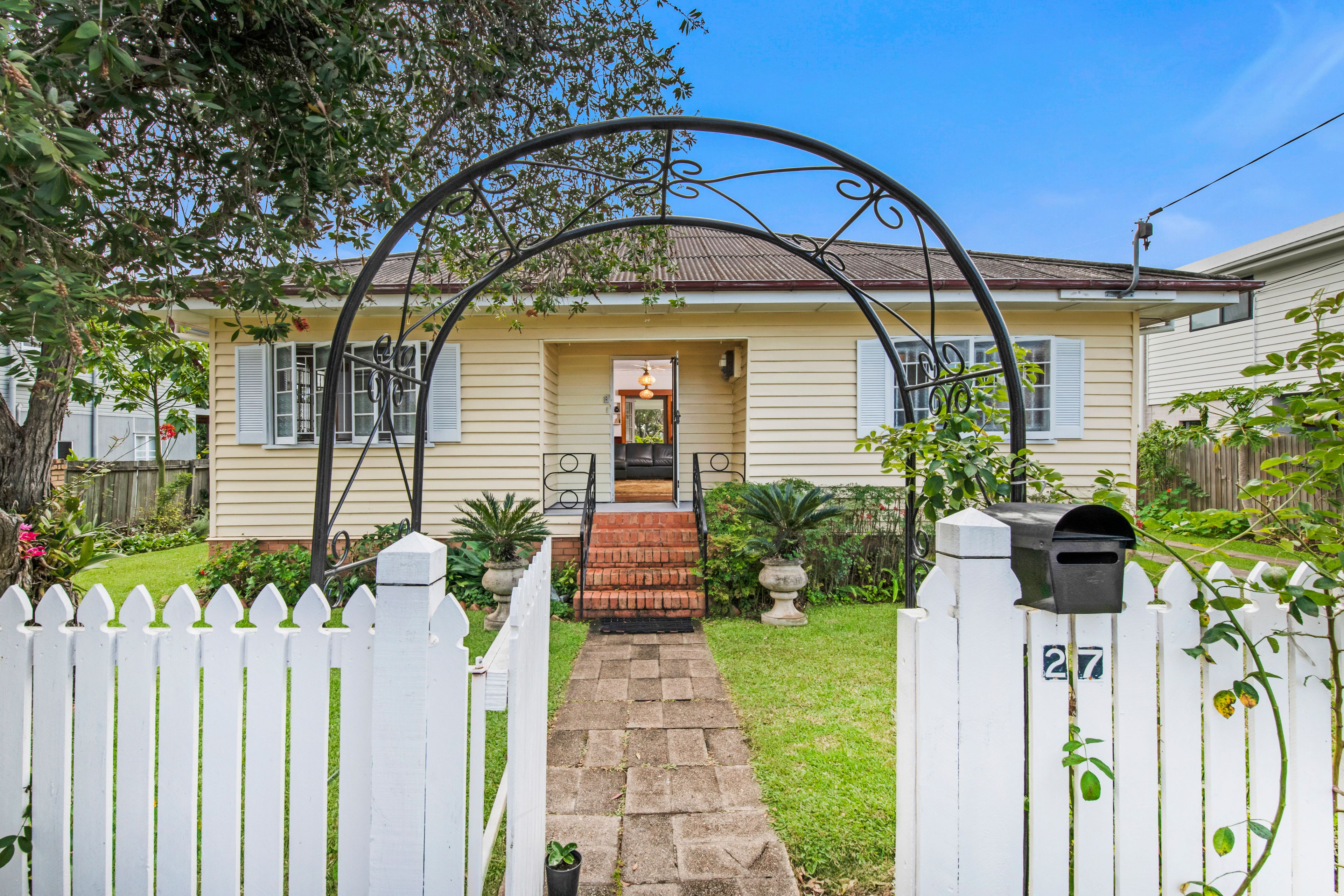 27 Alexander Road, Oxley, QLD 4075