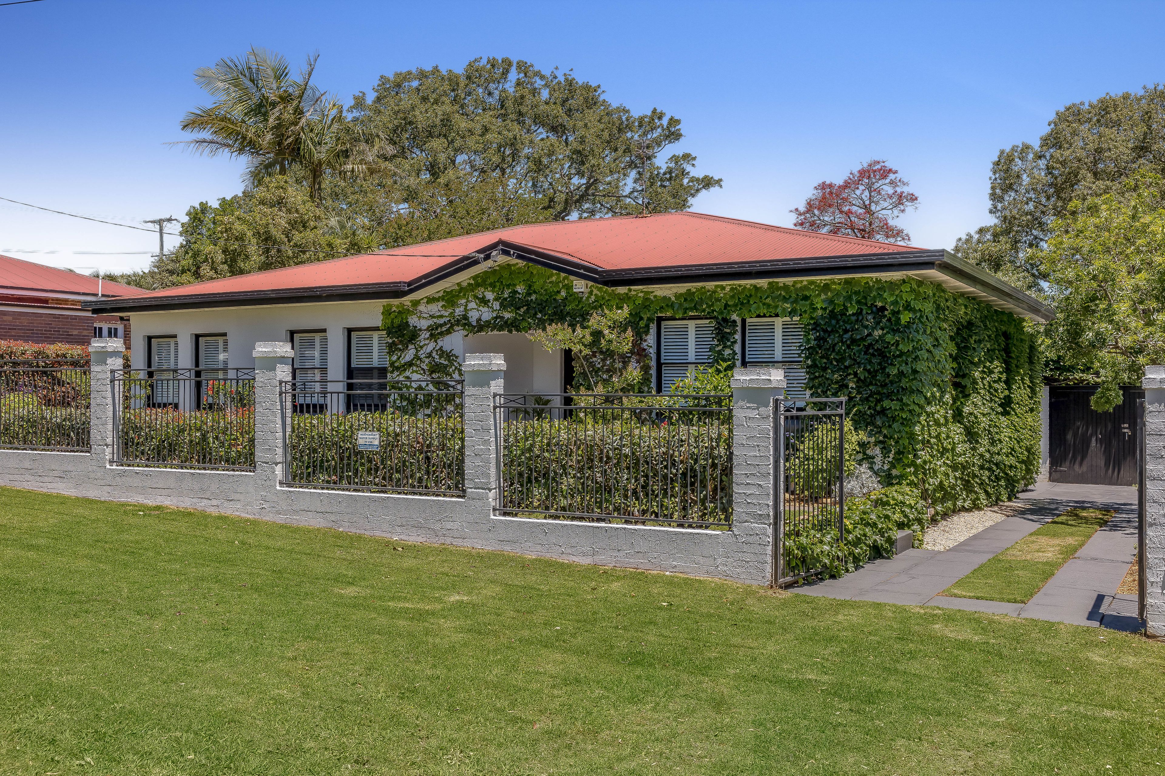 2A Burns Street, East Toowoomba QLD 4350