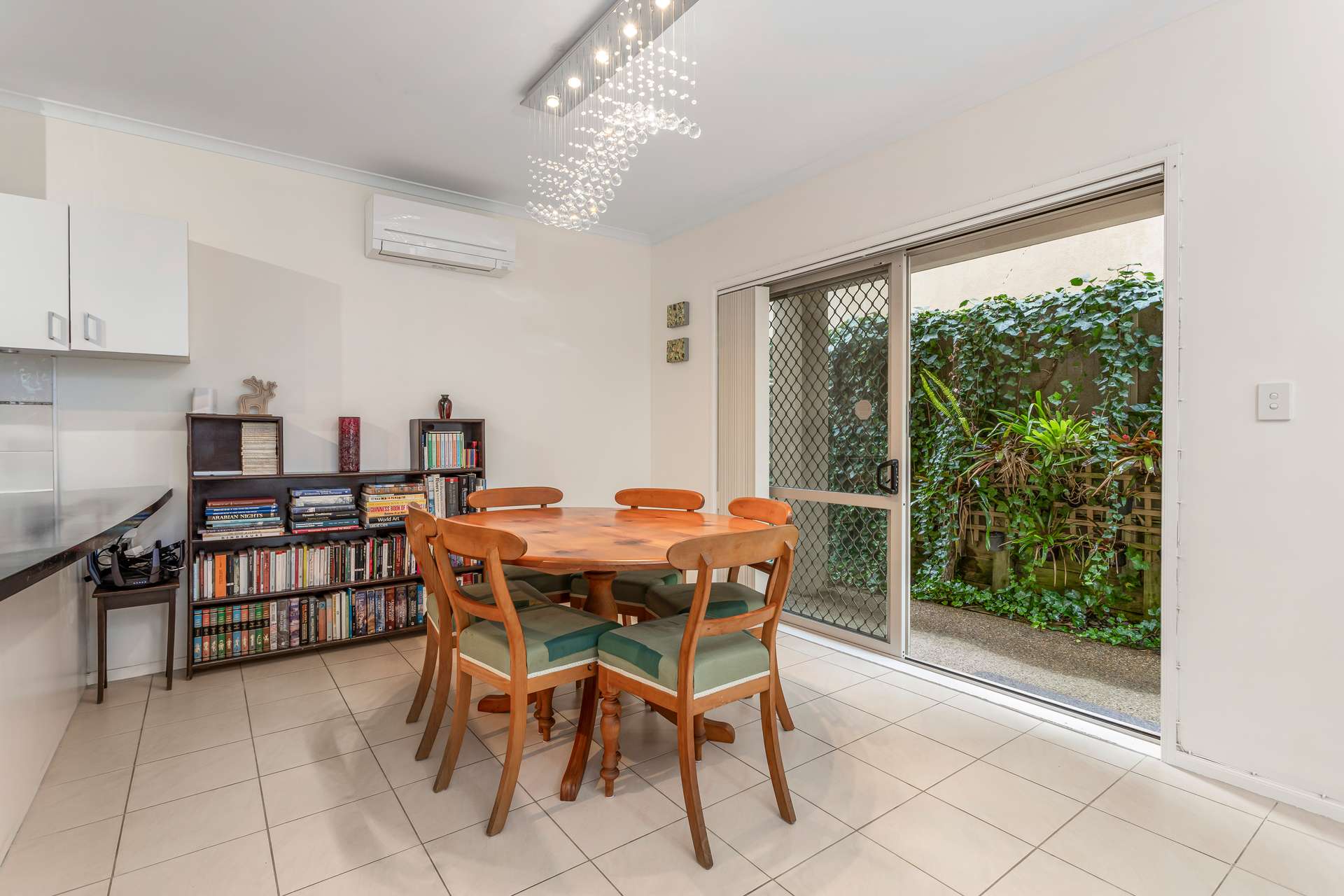 91 Nautilus Drive photo 1