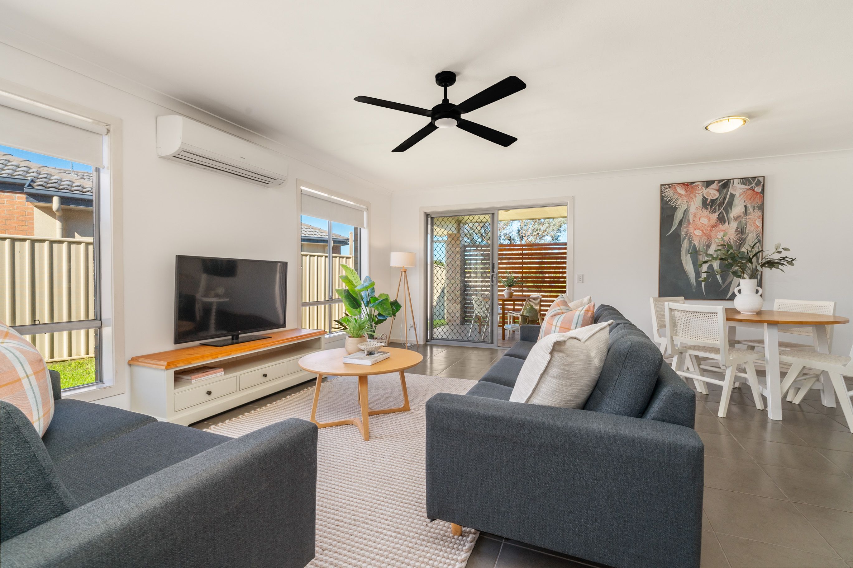 6 Blacket Place, Hamilton Valley, NSW 2641
