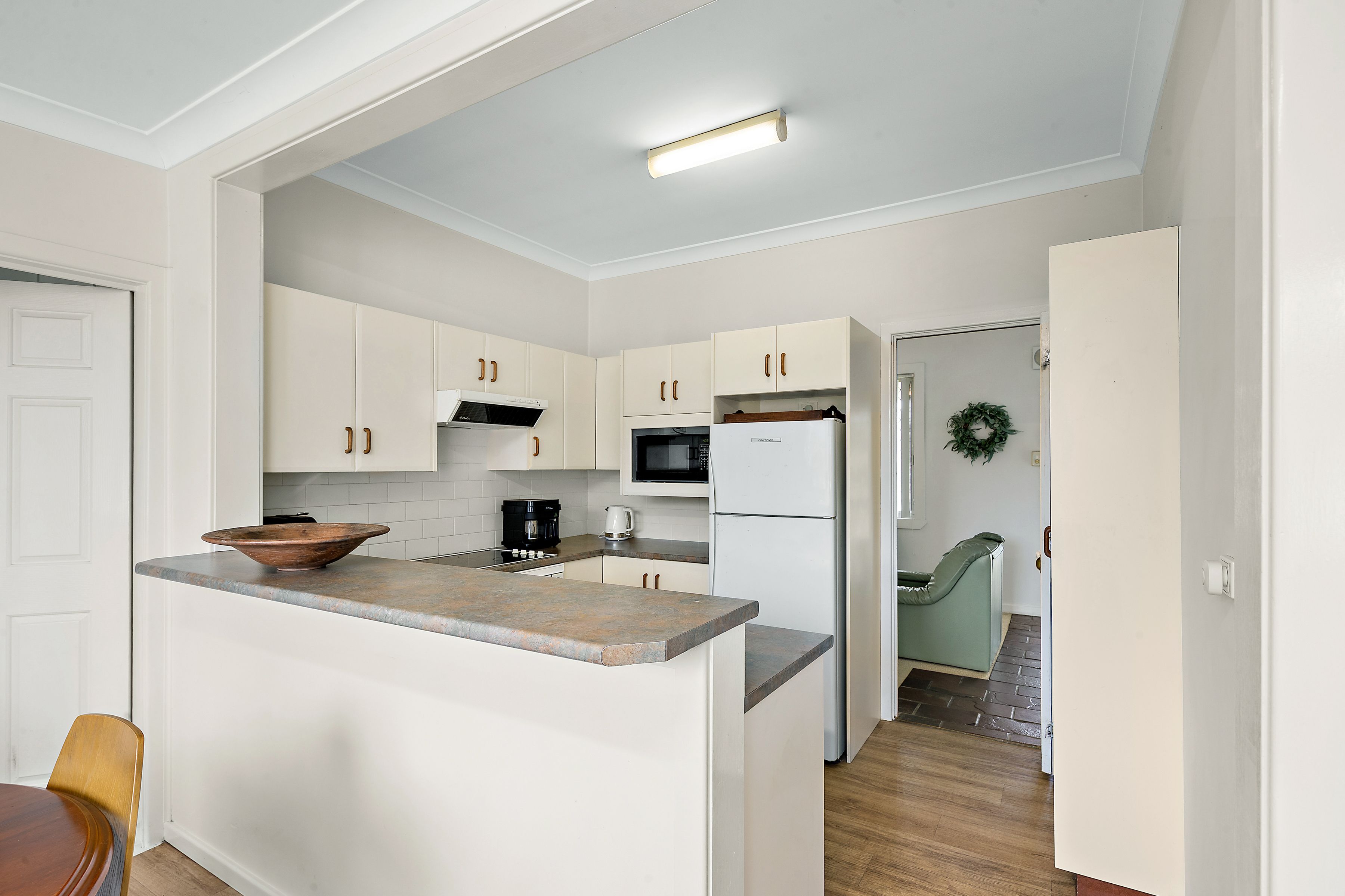 23 Hillsborough Road — photo 9 of 19