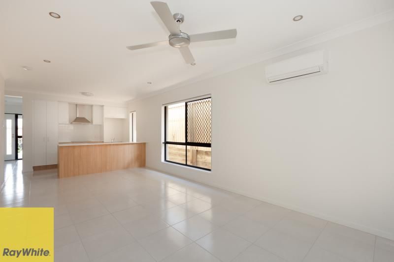 18 Jaffray Street, Bellbird Park, QLD 4300