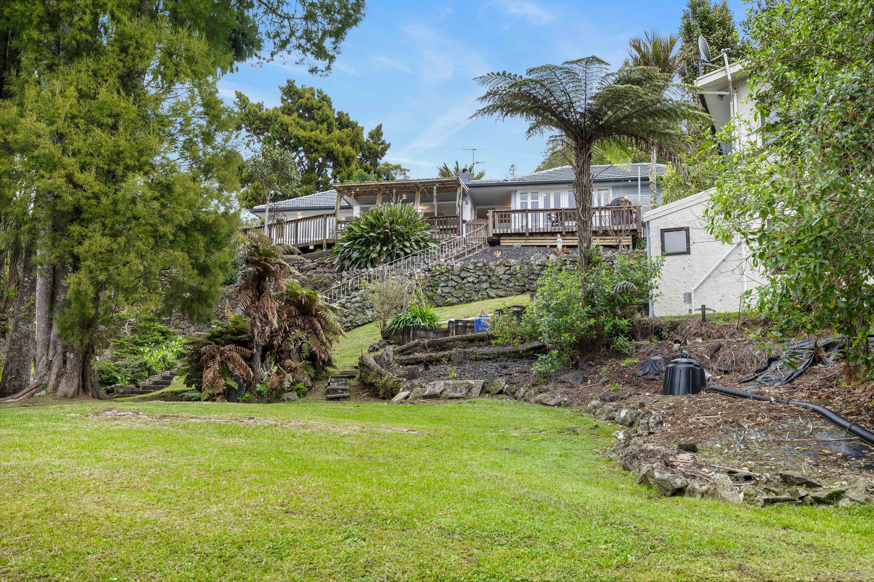 38 Bush Road, Waiatarua, Waitakere City