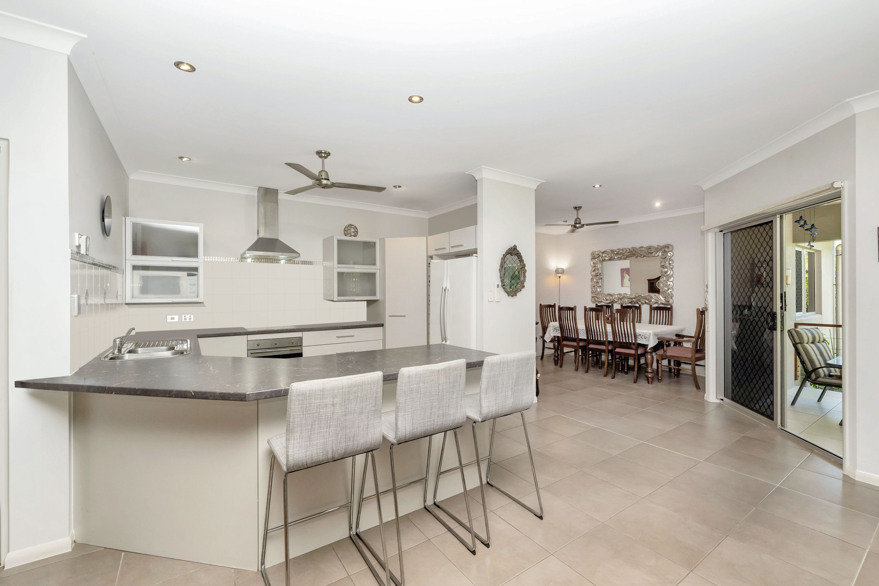 4 Samson Court, Mount Louisa, QLD 4814