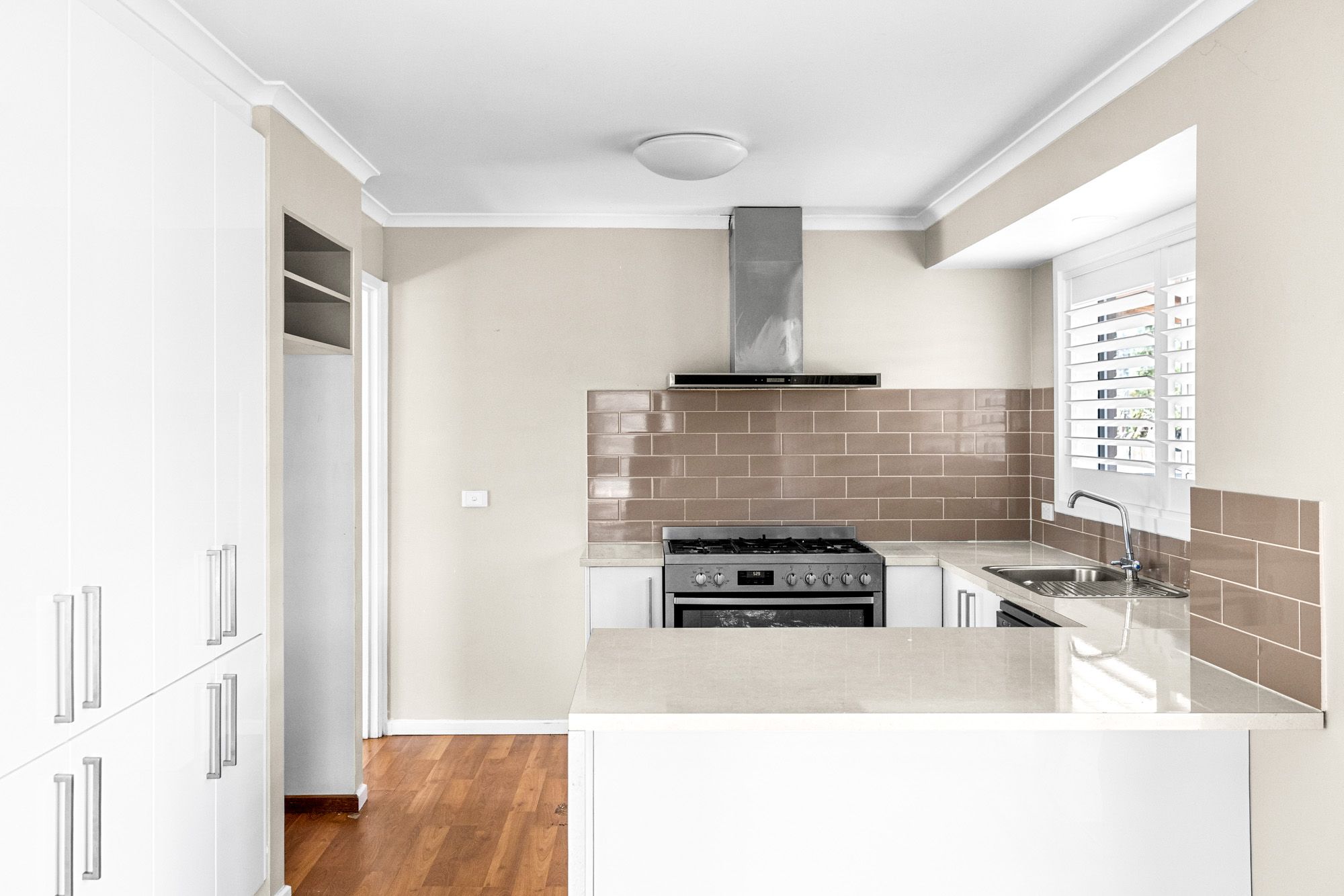 4 Membrey Close — photo 4 of 15
