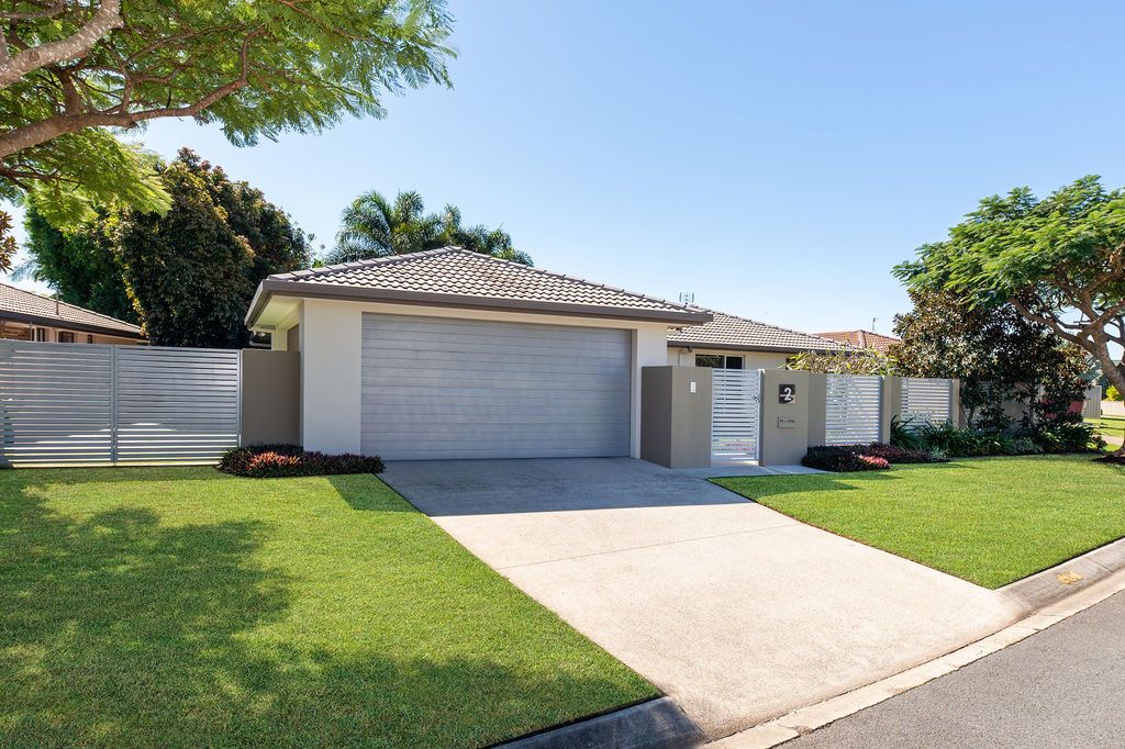 2 Tinba Court, Runaway Bay, QLD 4216
