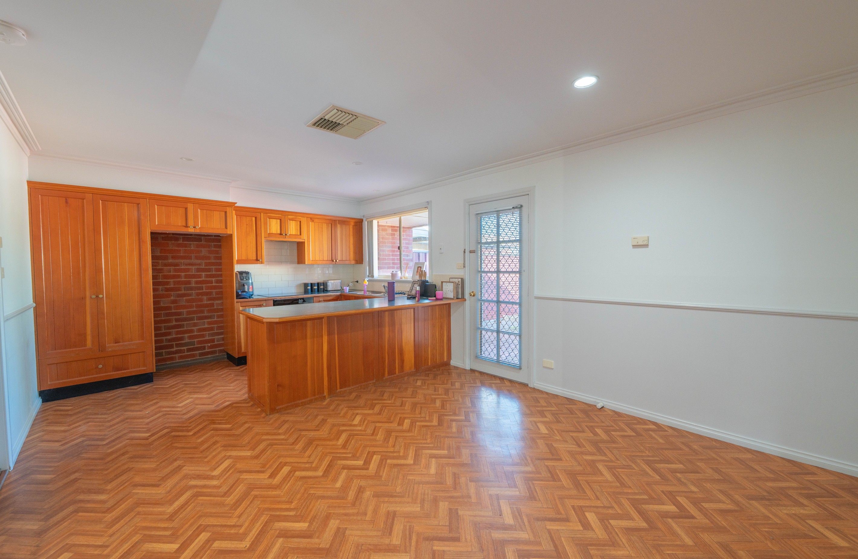 1/4 Friendship Place, Parkes, NSW 2870