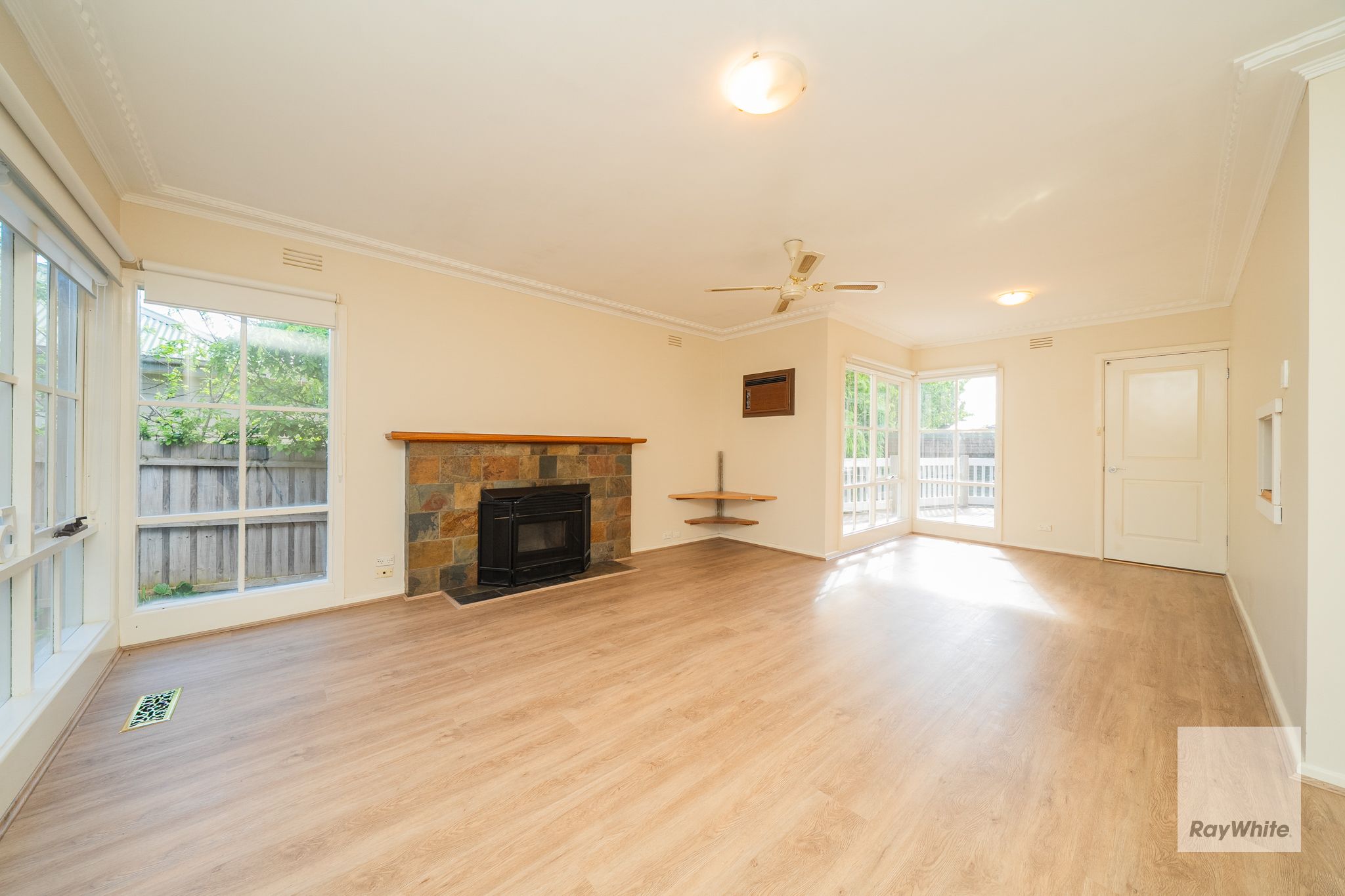 51 Koonung Road — photo 2 of 15