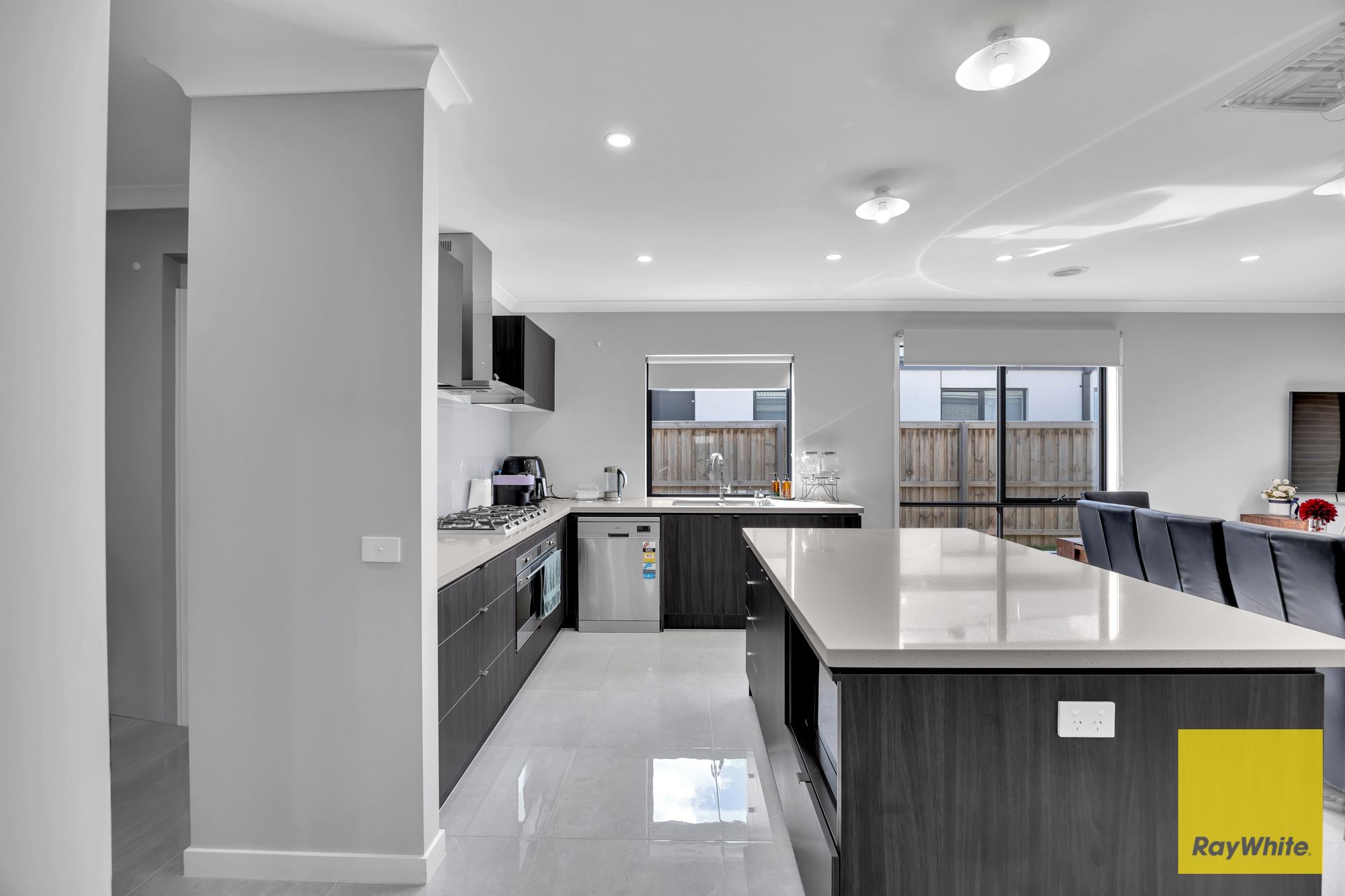 280 Spring Street — photo 10 of 24