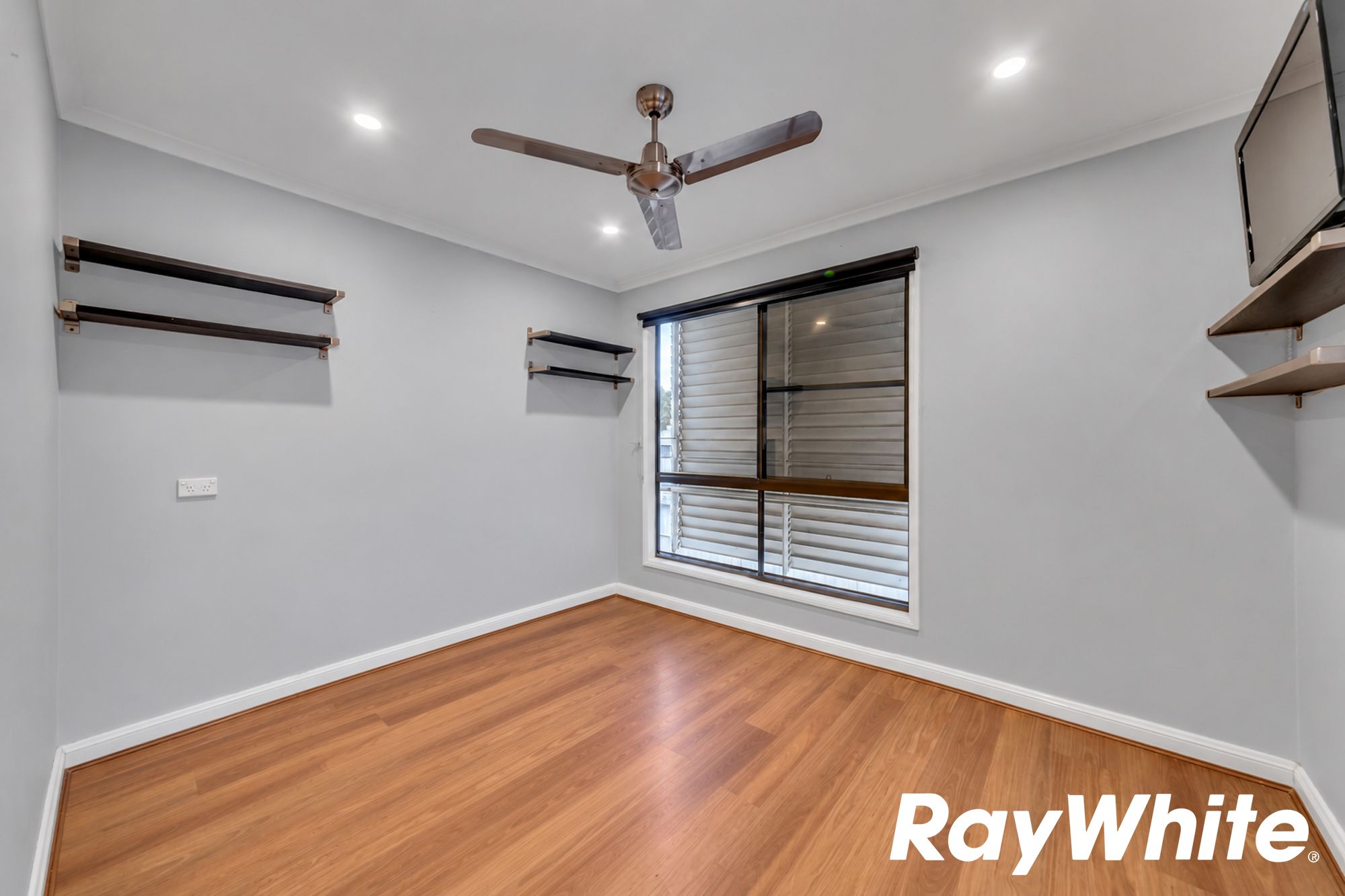 38 Edgar Street — photo 11 of 26