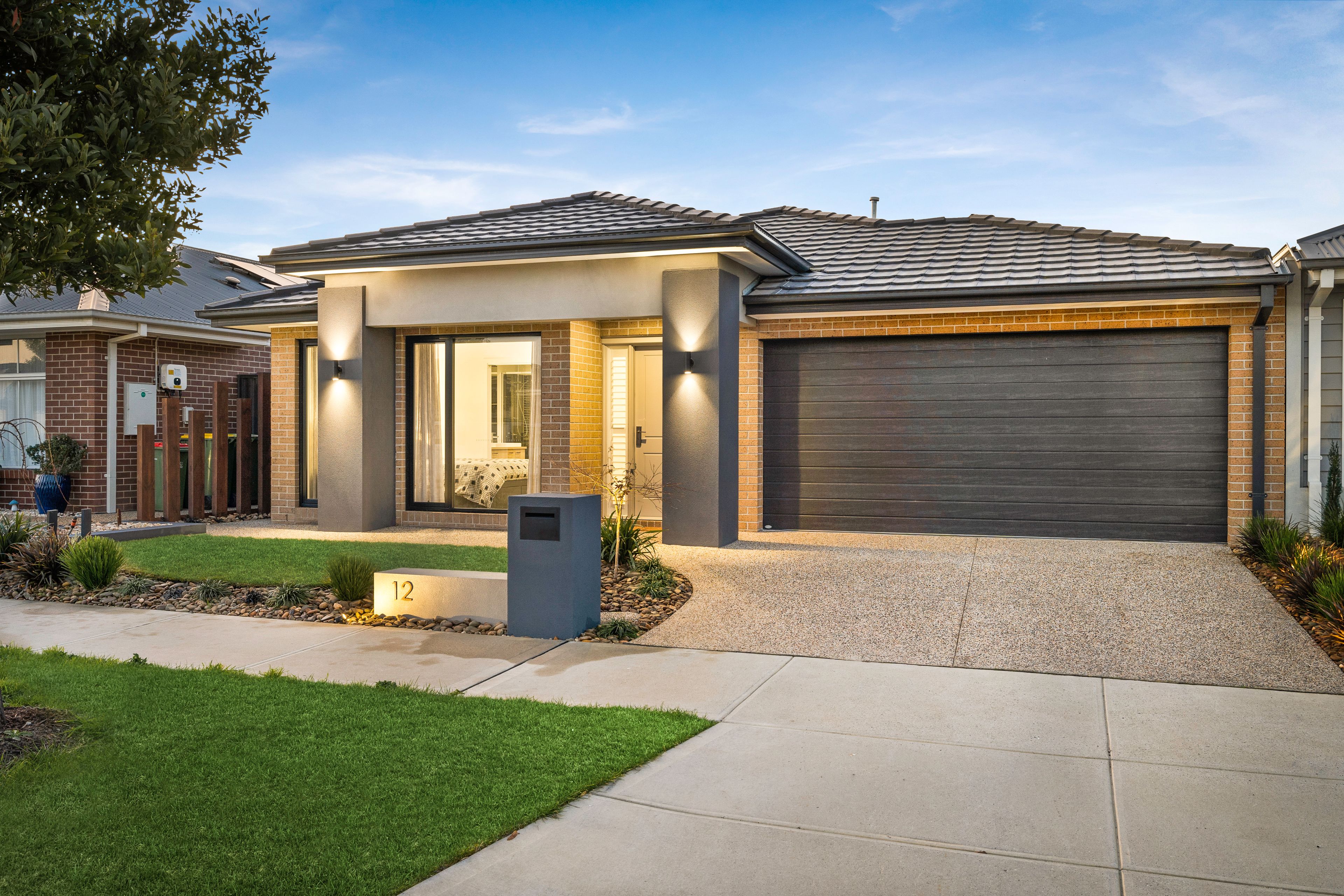 12 Leeson Street, Officer South, VIC 3809
