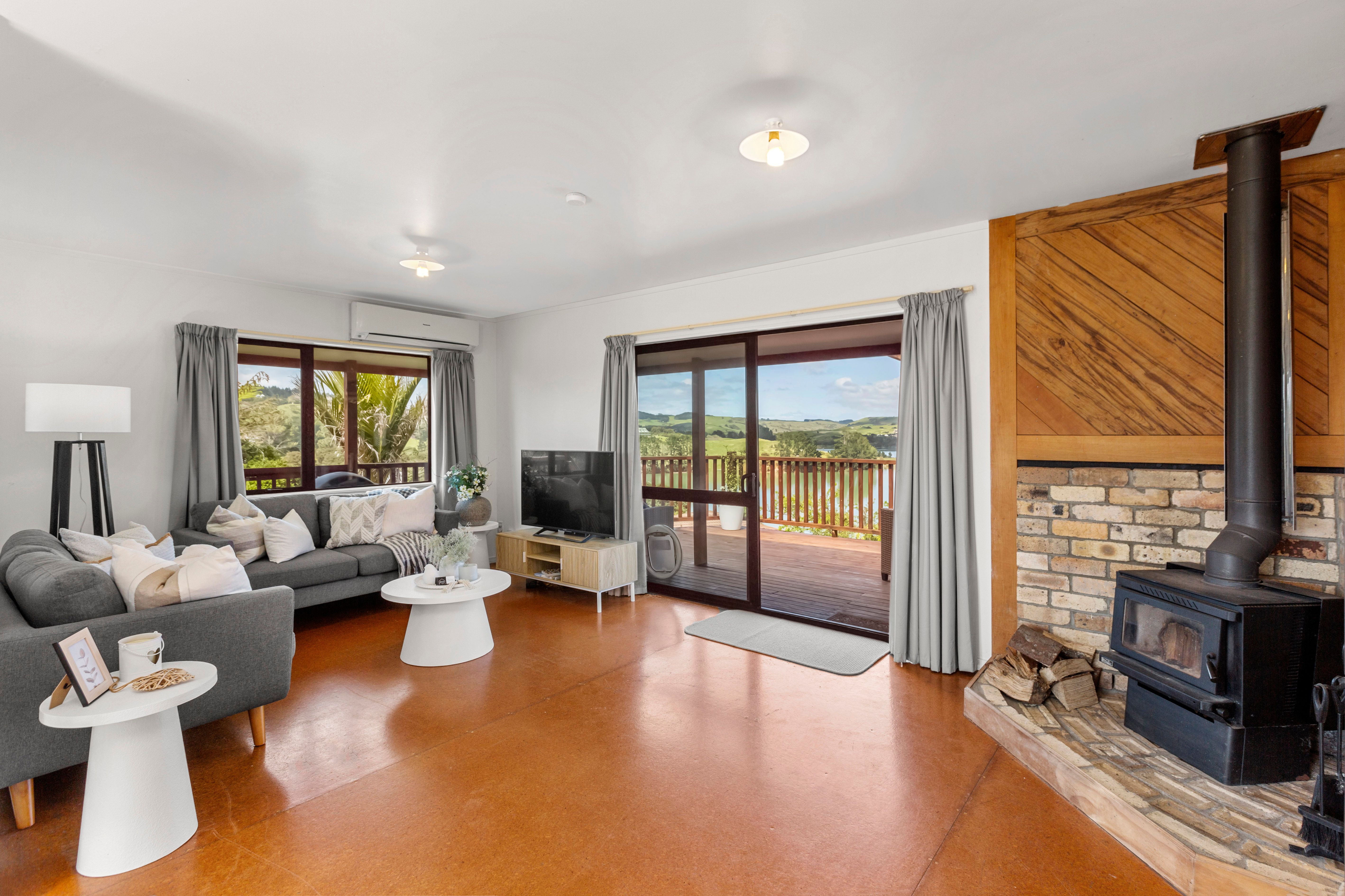 13 Point Street, Raglan, Waikato District