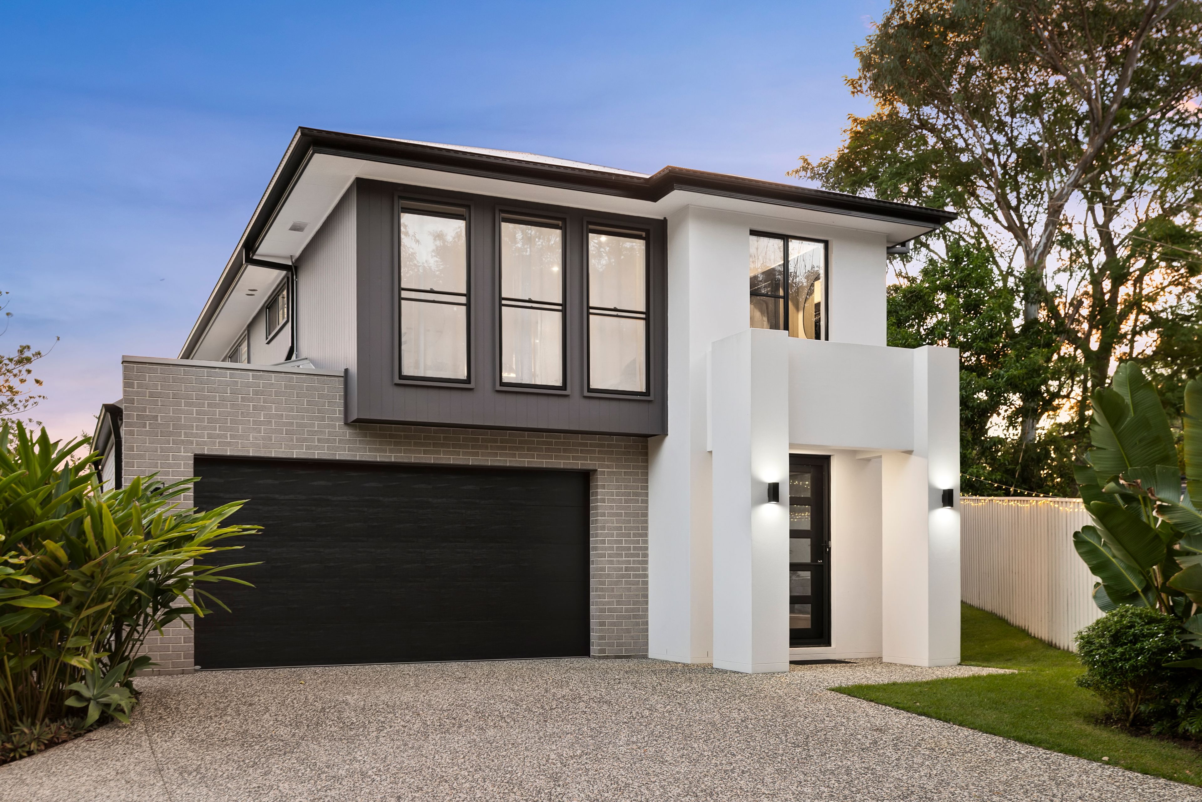 39 Mount Nebo Road, The Gap QLD 4061