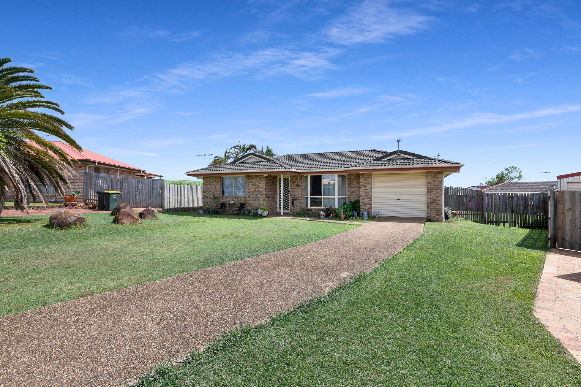 8 Metcalfe Court, Kalkie, QLD 4670