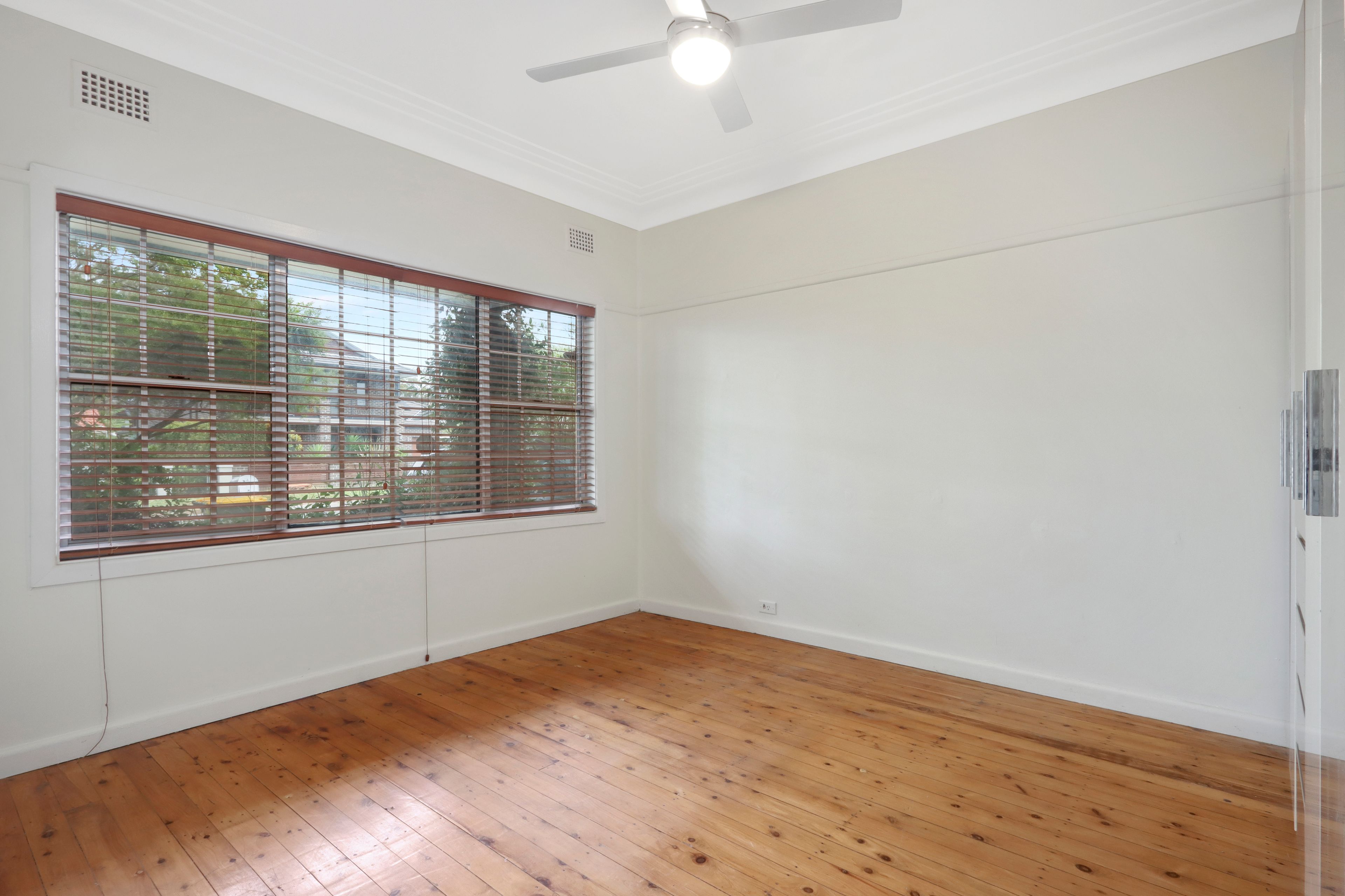 Downstairs - 30 Albert Avenue, Sylvania, NSW 2224