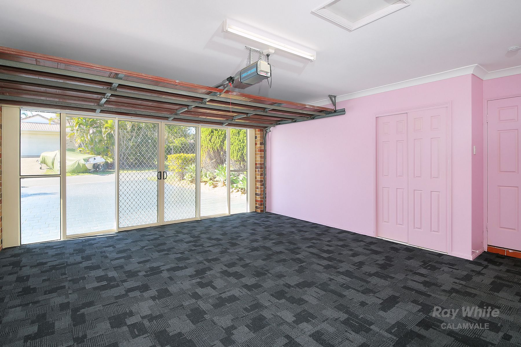 17 Gunee Place, Parkinson, QLD 4115