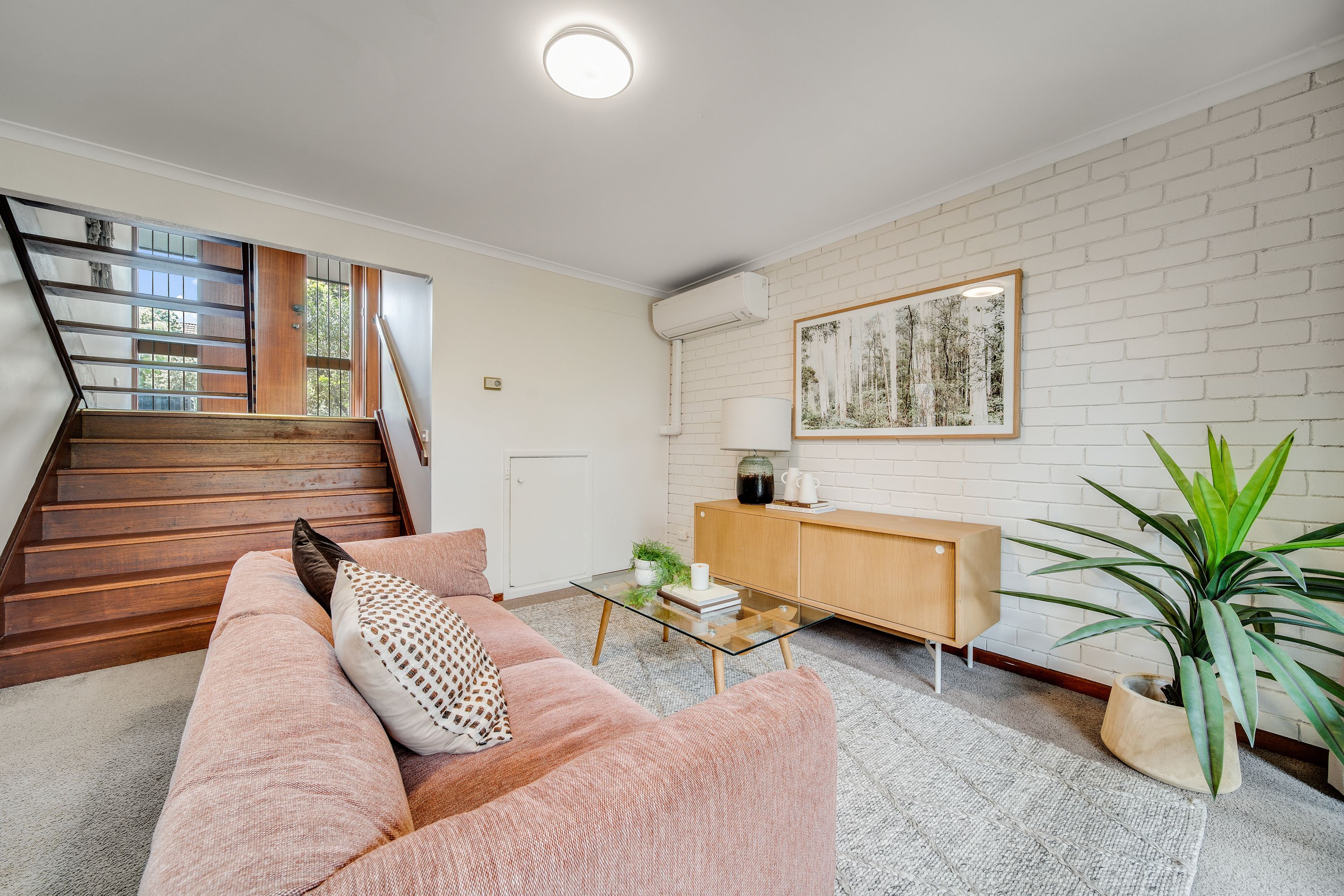 98 Wybalena Grove, Cook, ACT 2614
