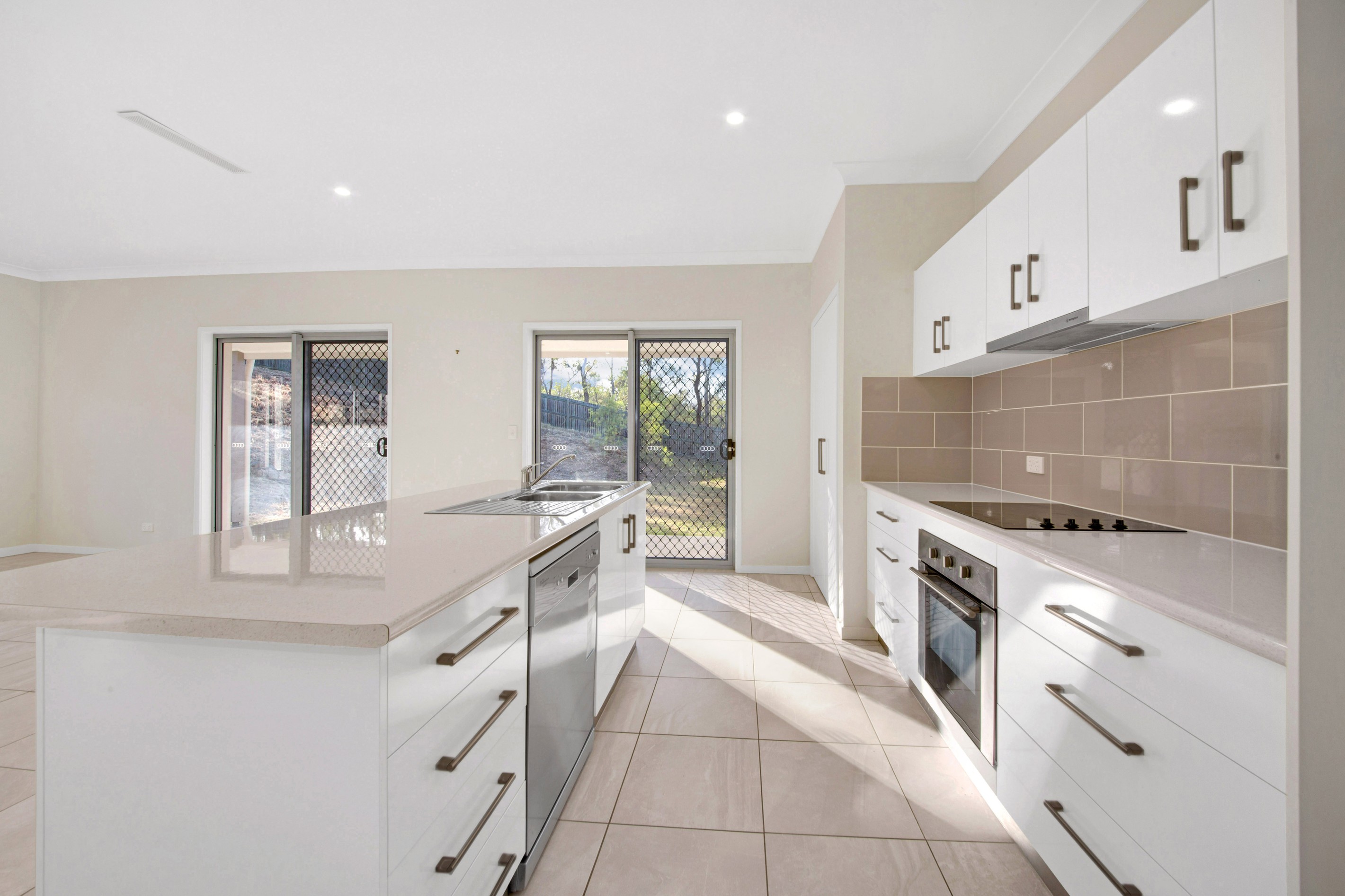 1/29 Telopea Place, Kirkwood, QLD 4680