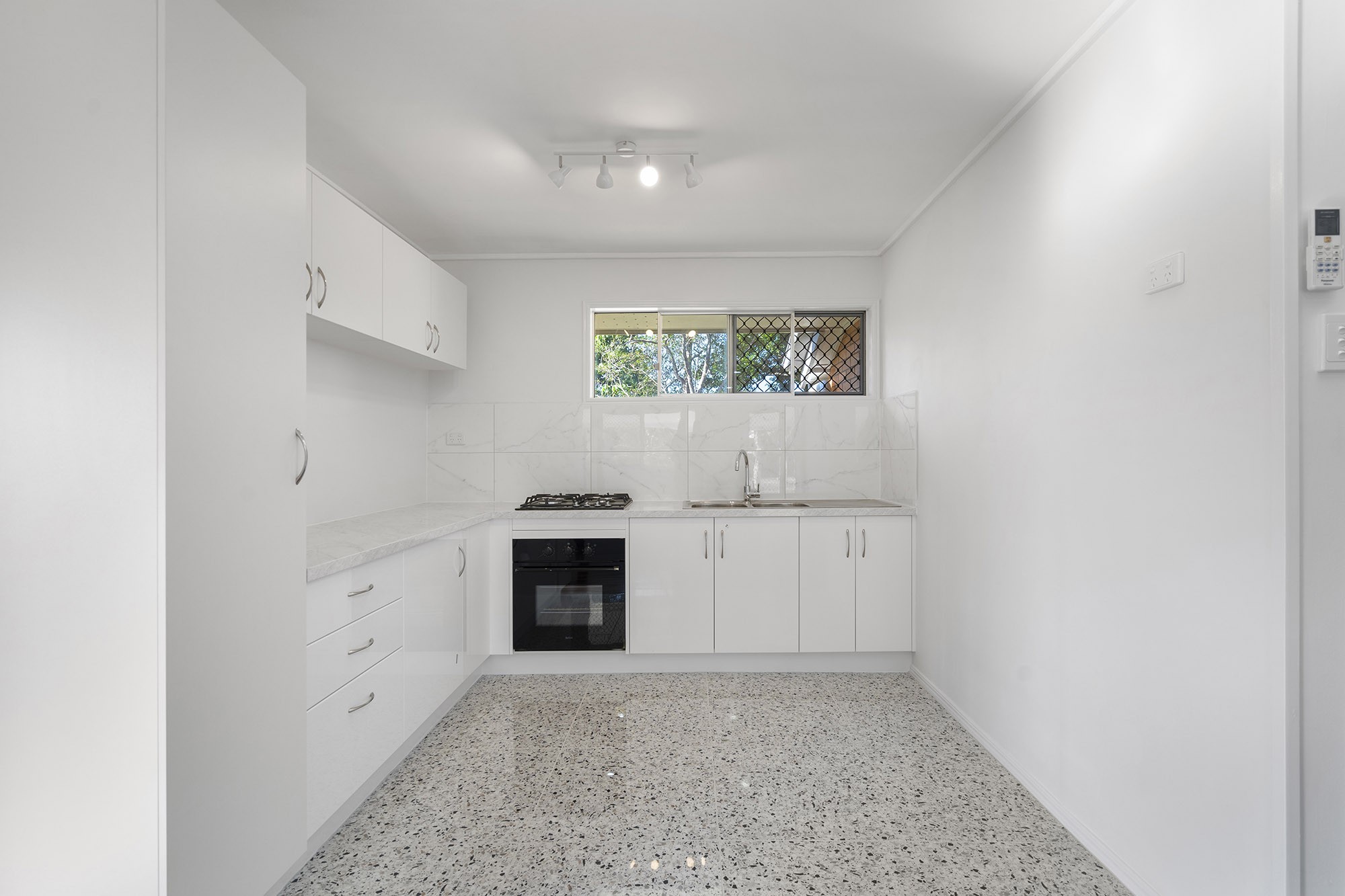 8 Opal Street, Slacks Creek, QLD 4127
