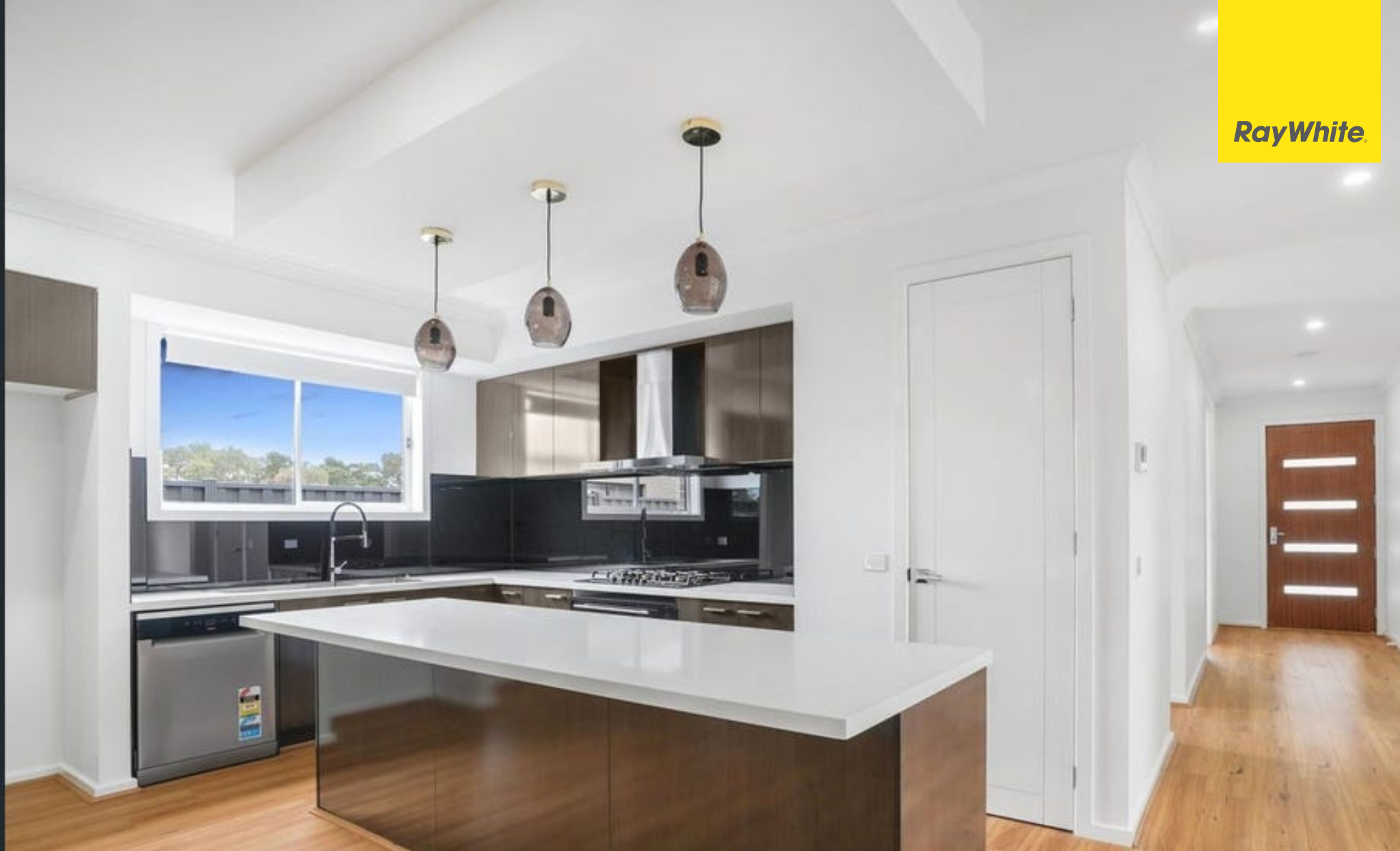 11 Clef Street, Strathtulloh, VIC 3338