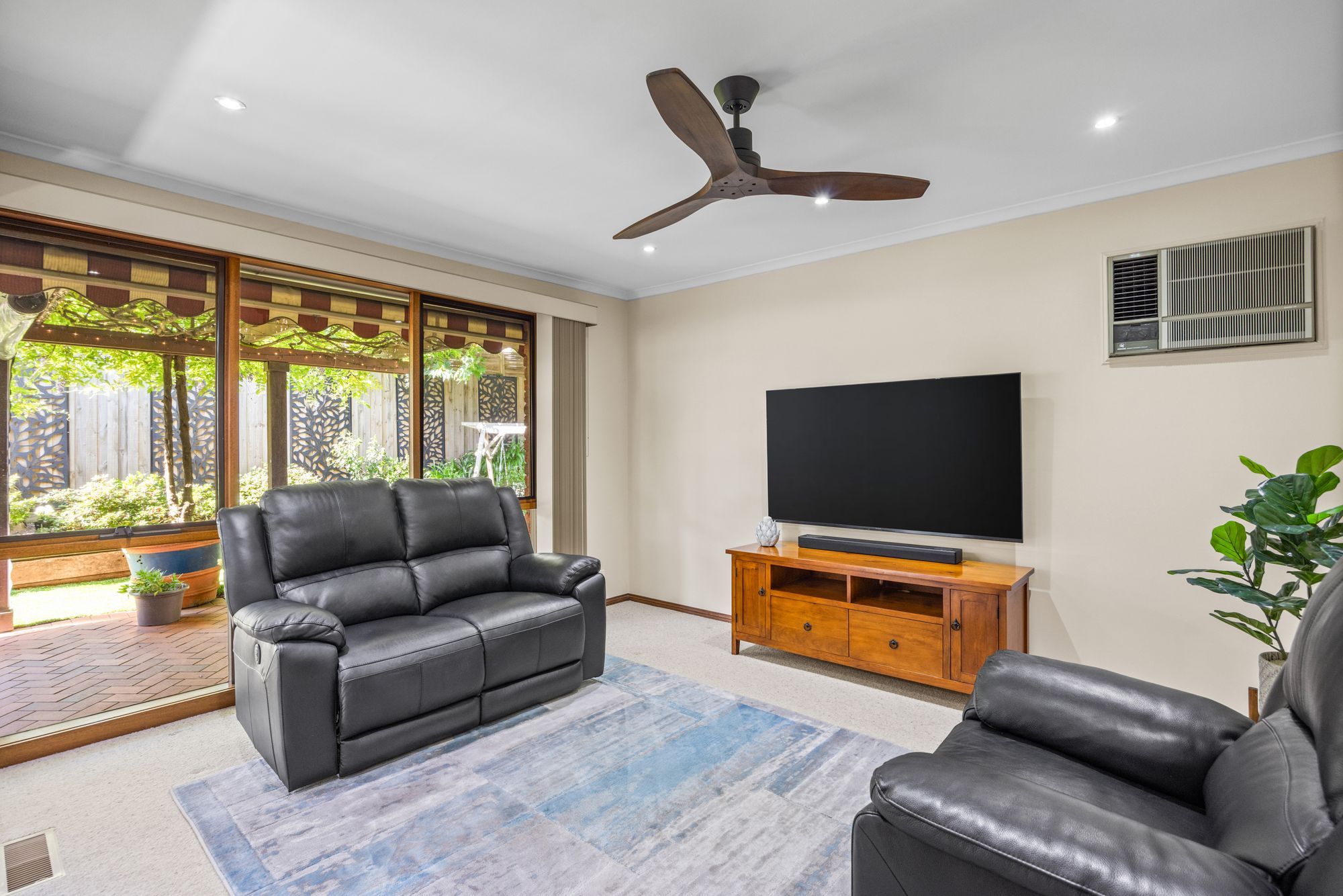 6 Hepburn Court — photo 9 of 21