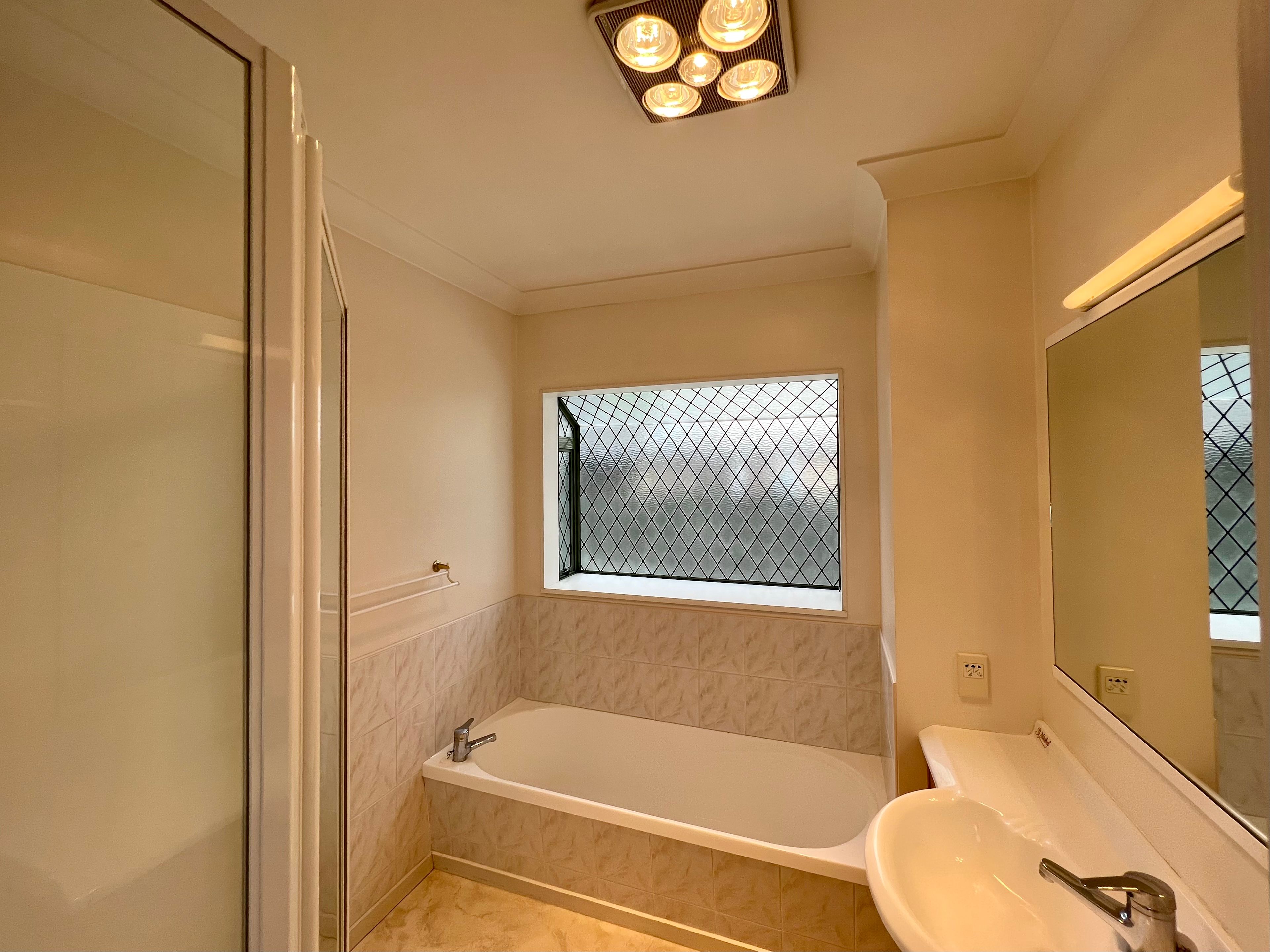1/148 Bucklands Beach Road, Bucklands Beach, Manukau City