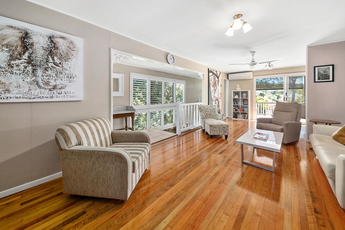 11 Elanora Street, Oxley, QLD 4075