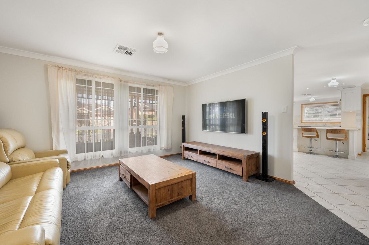 2 Grey Gum Court, Narellan Vale, NSW 2567