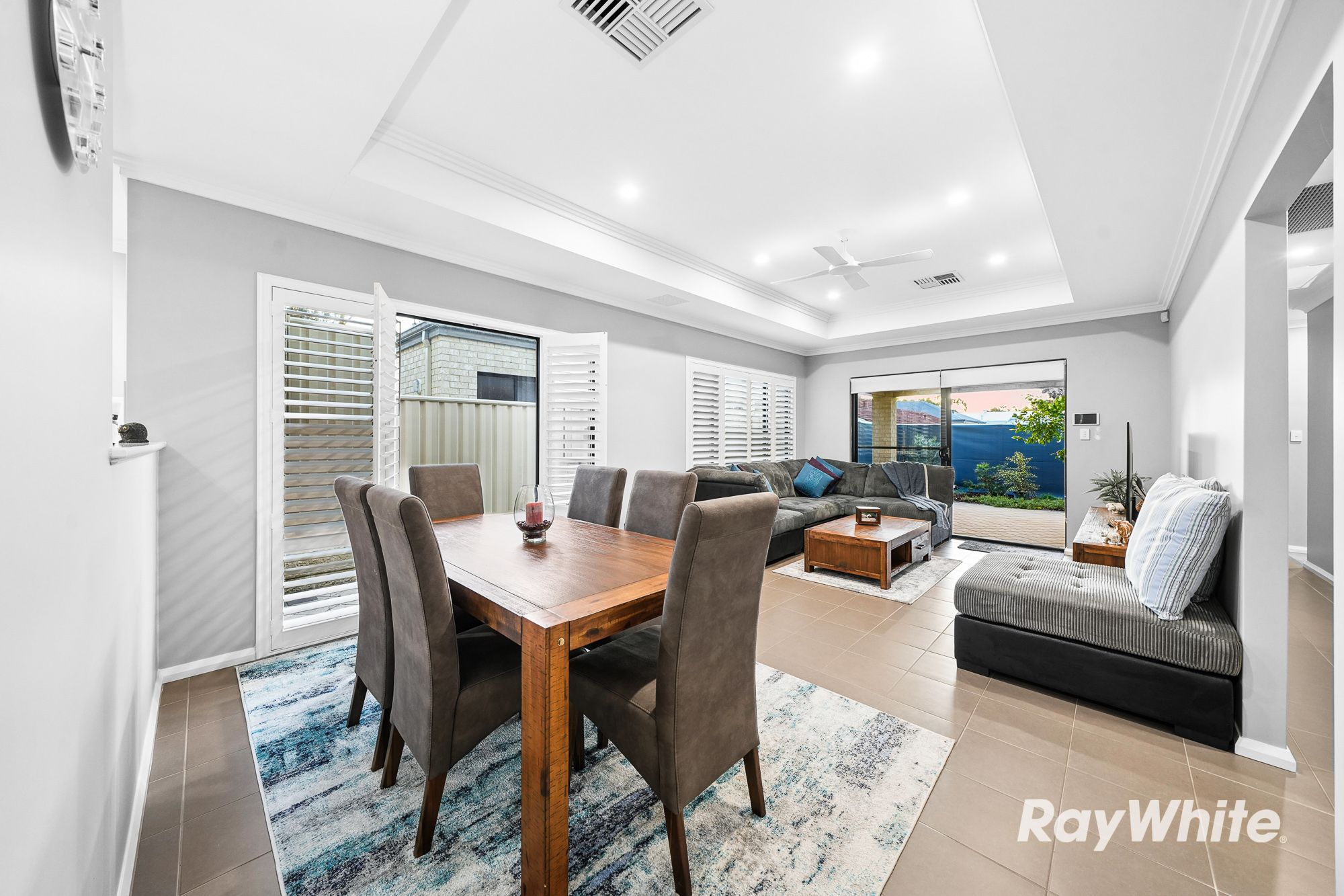 15 Finchley Crescent — photo 12 of 29