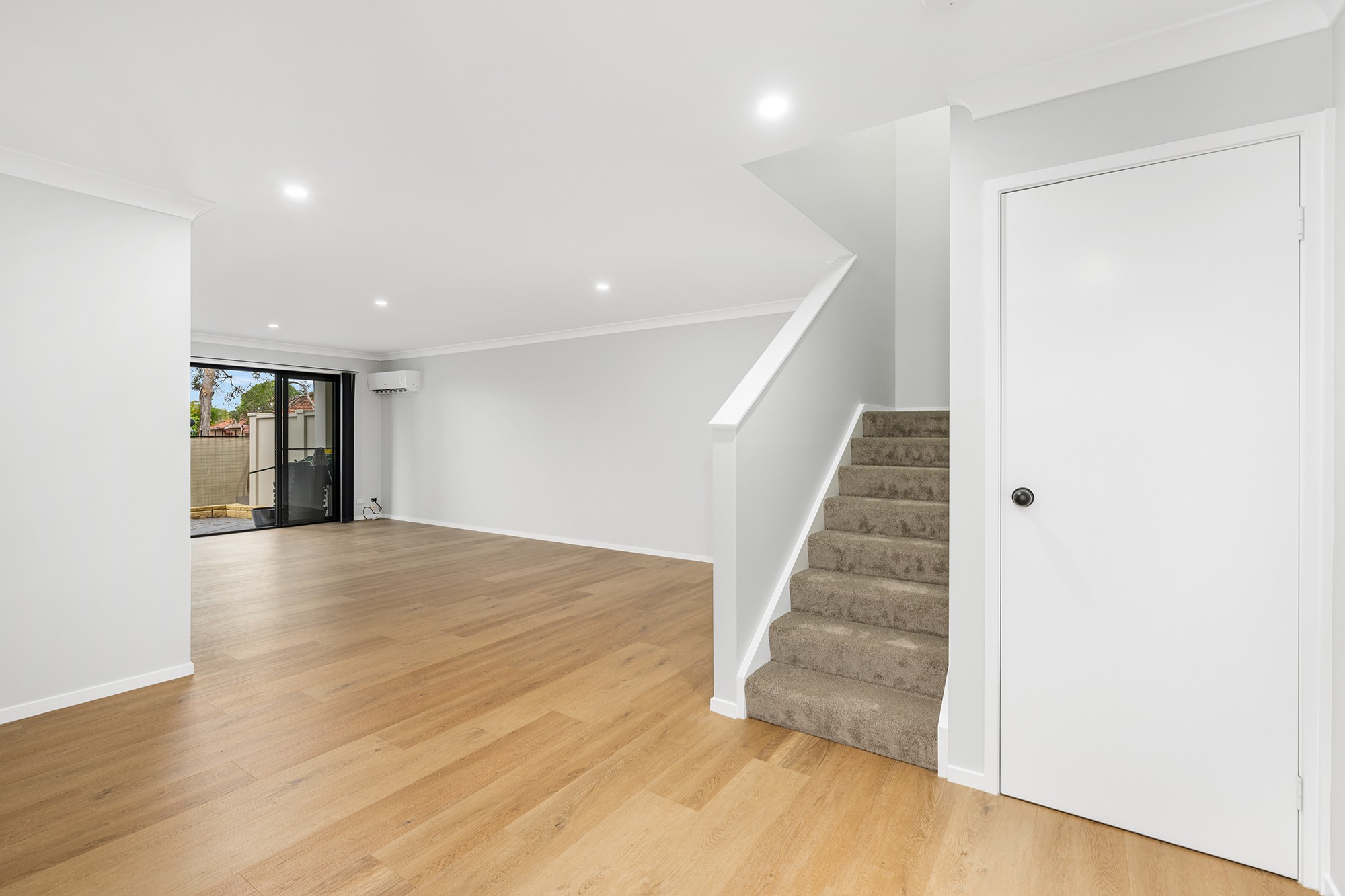 6/368 Pine Ridge Road, Coombabah, QLD 4216