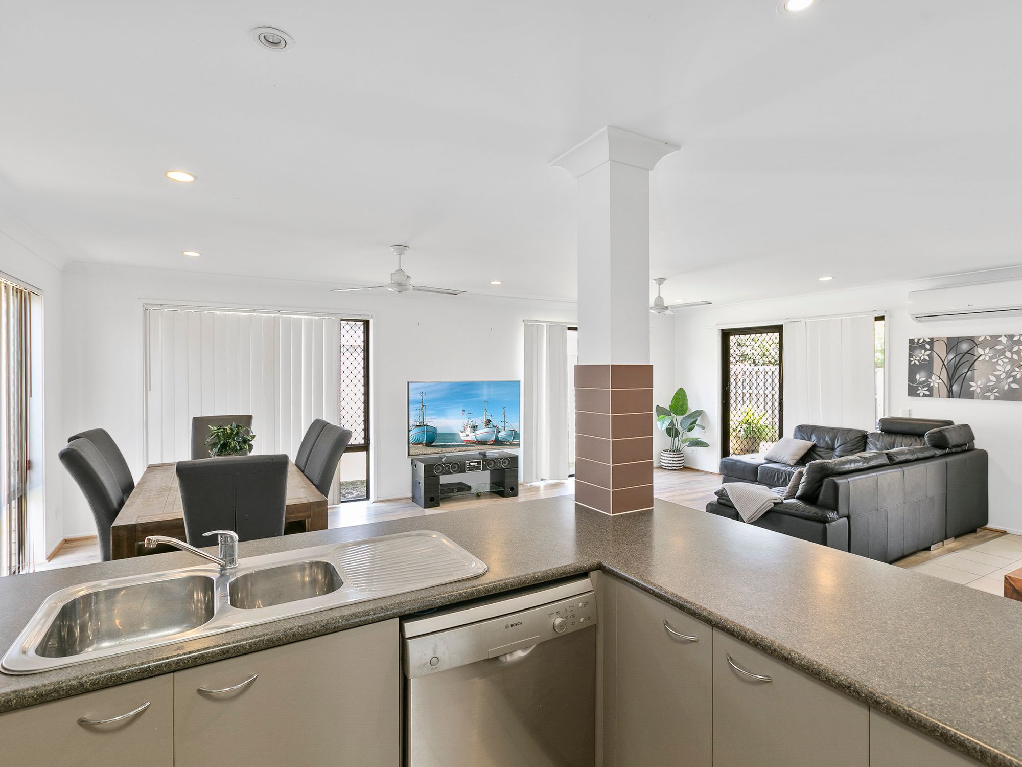 1 Melissa Circuit, Kallangur, QLD 4503