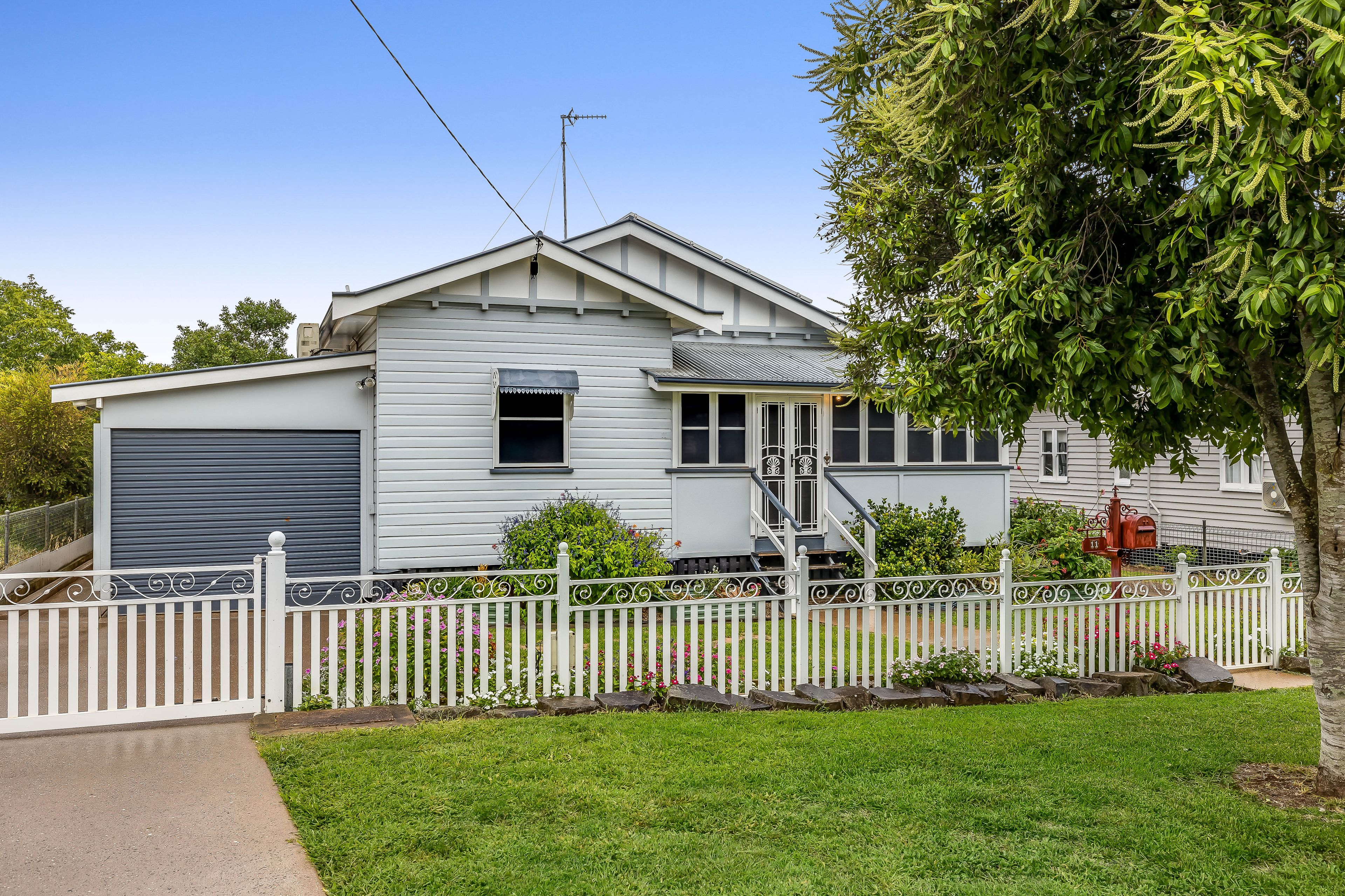11 Parkinson Street, South Toowoomba, QLD 4350