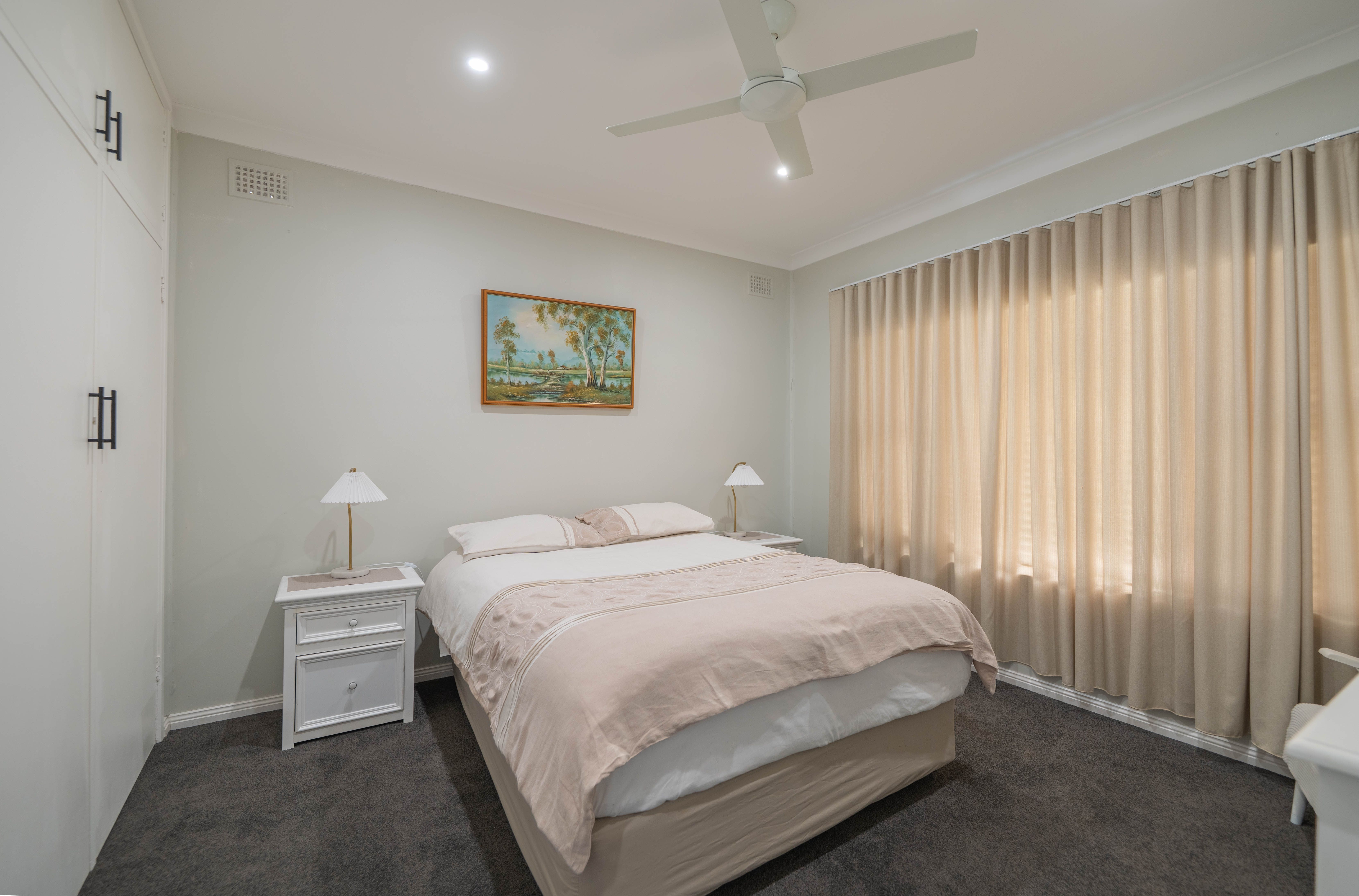 11 Armstrong Street, Parkes, NSW 2870