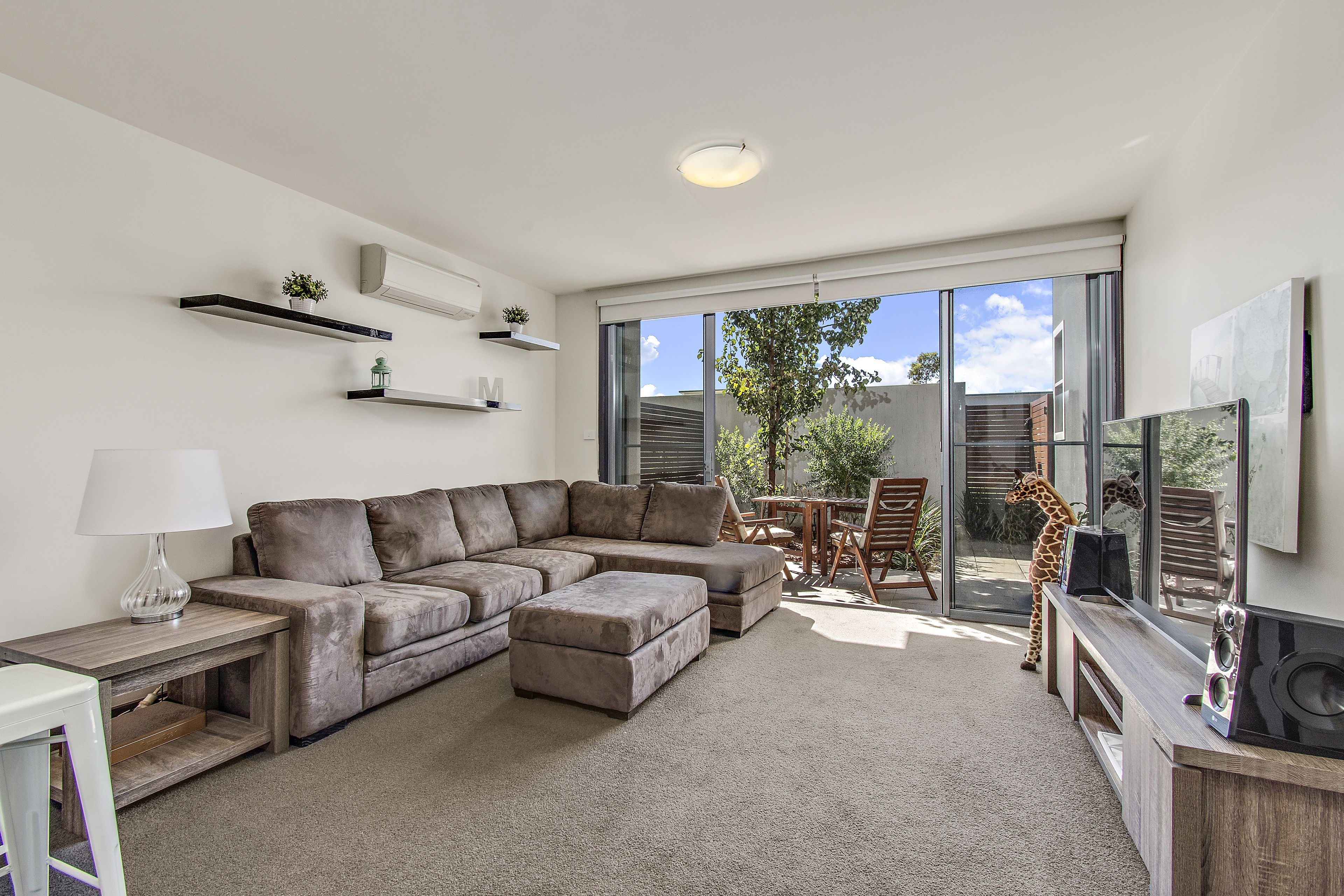 64/41 Clare Burton Crescent, Franklin, ACT 2913