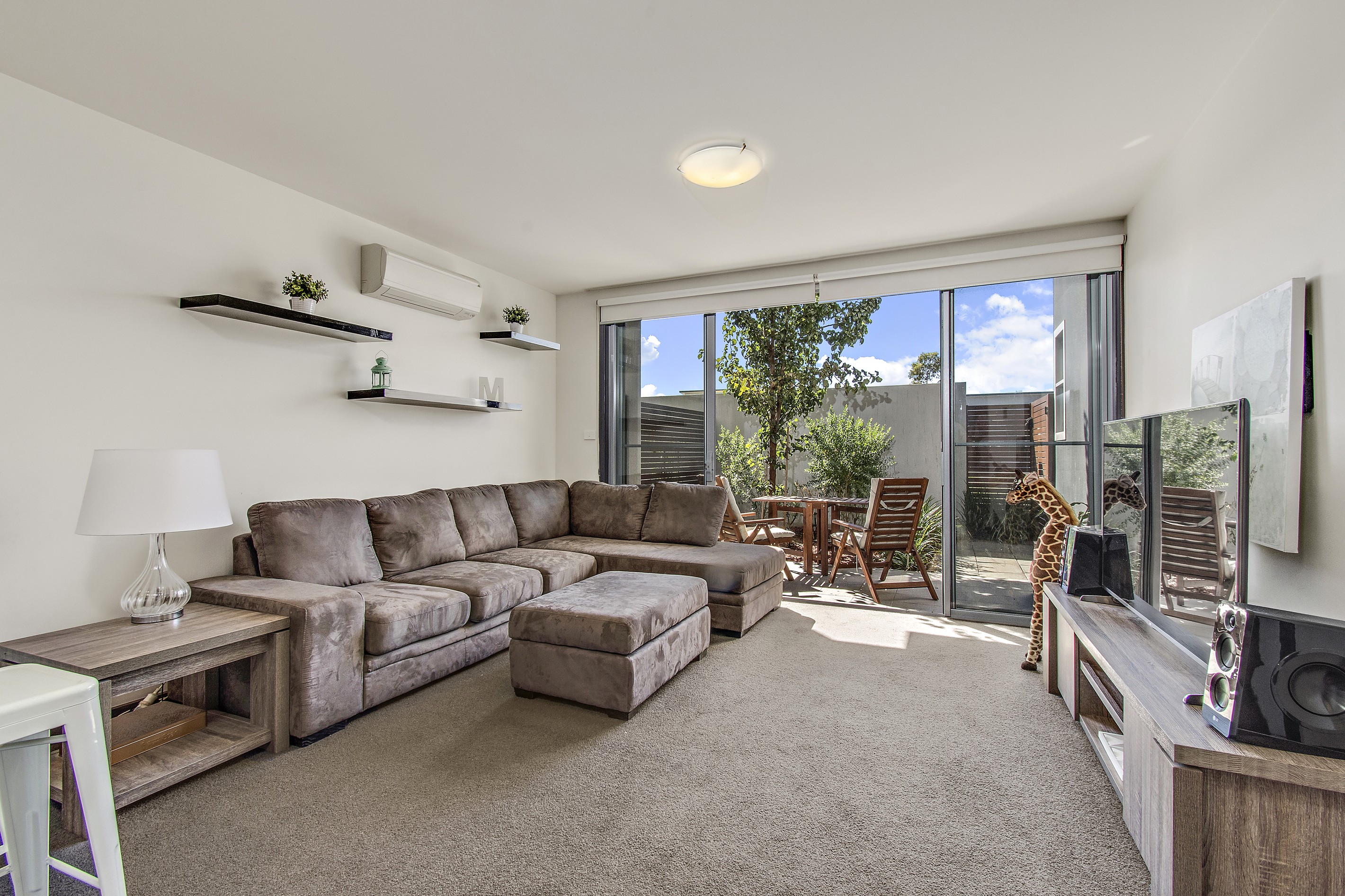 64/41 Clare Burton Crescent, Franklin, ACT 2913