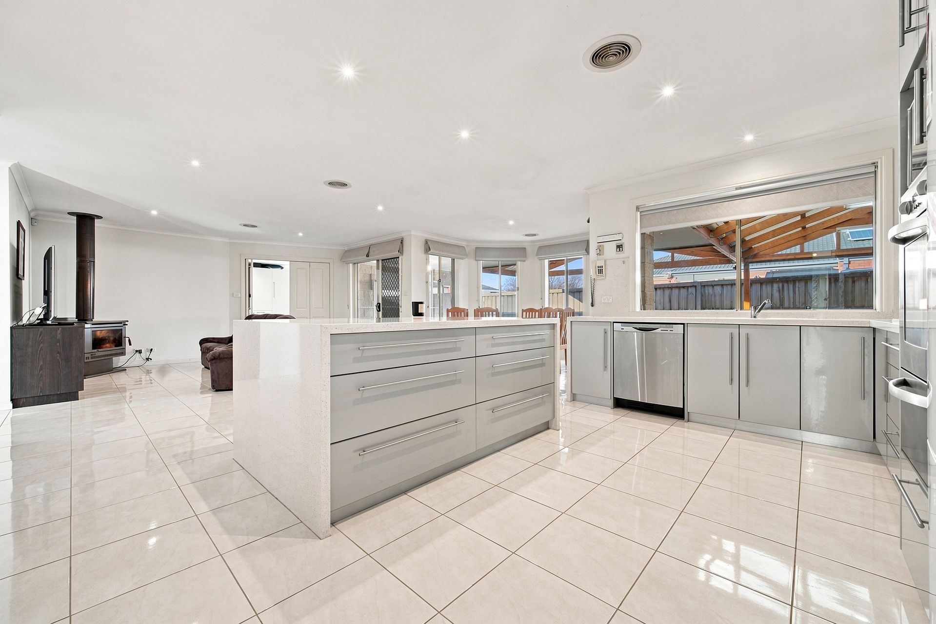 25 Honey Myrtle Way — photo 10 of 30