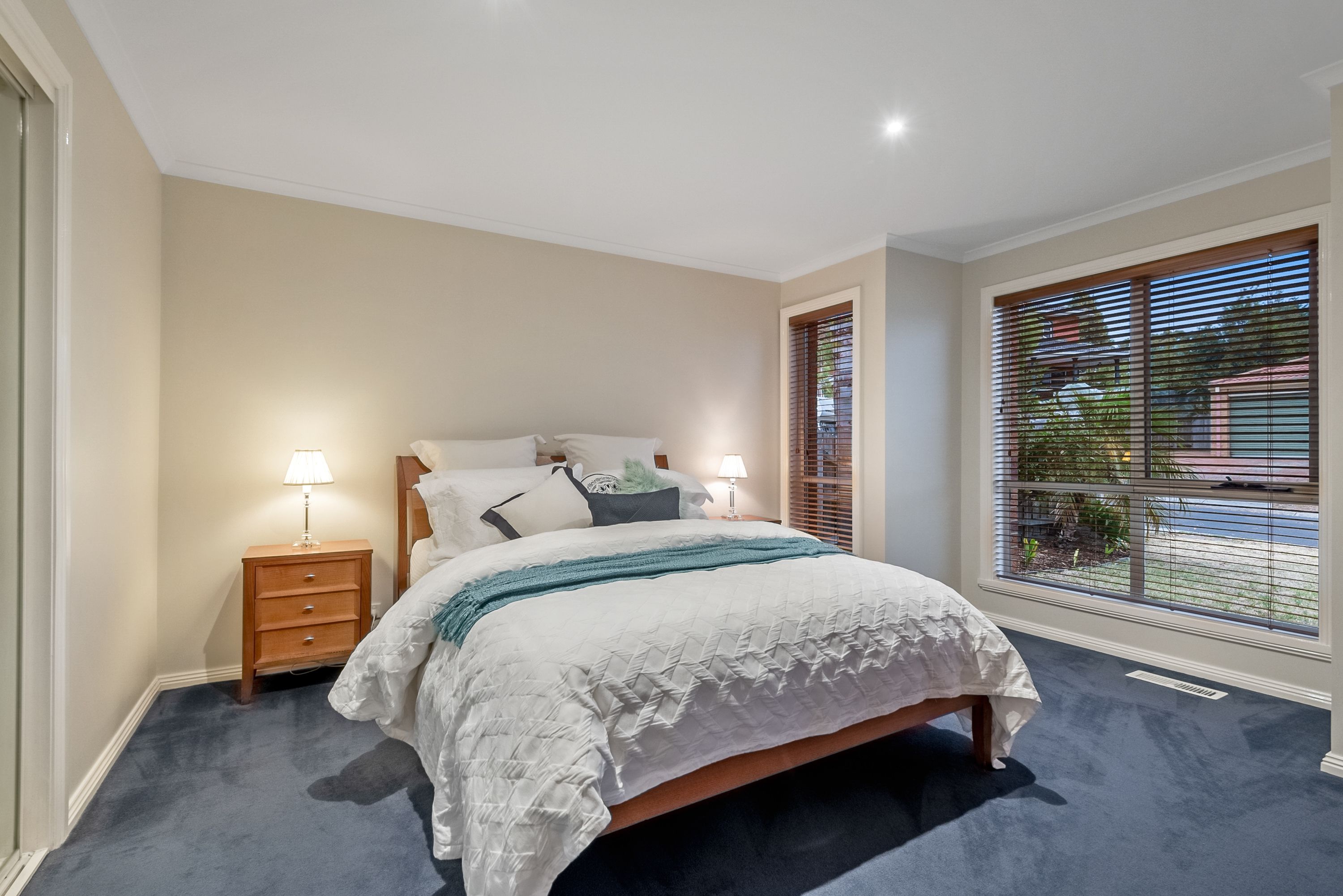 10 Saunders Court, Roxburgh Park, VIC 3064