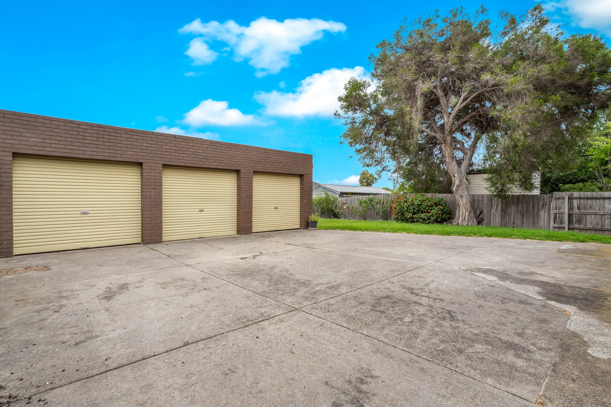 6 Plumpton Avenue, Craigieburn, VIC 3064