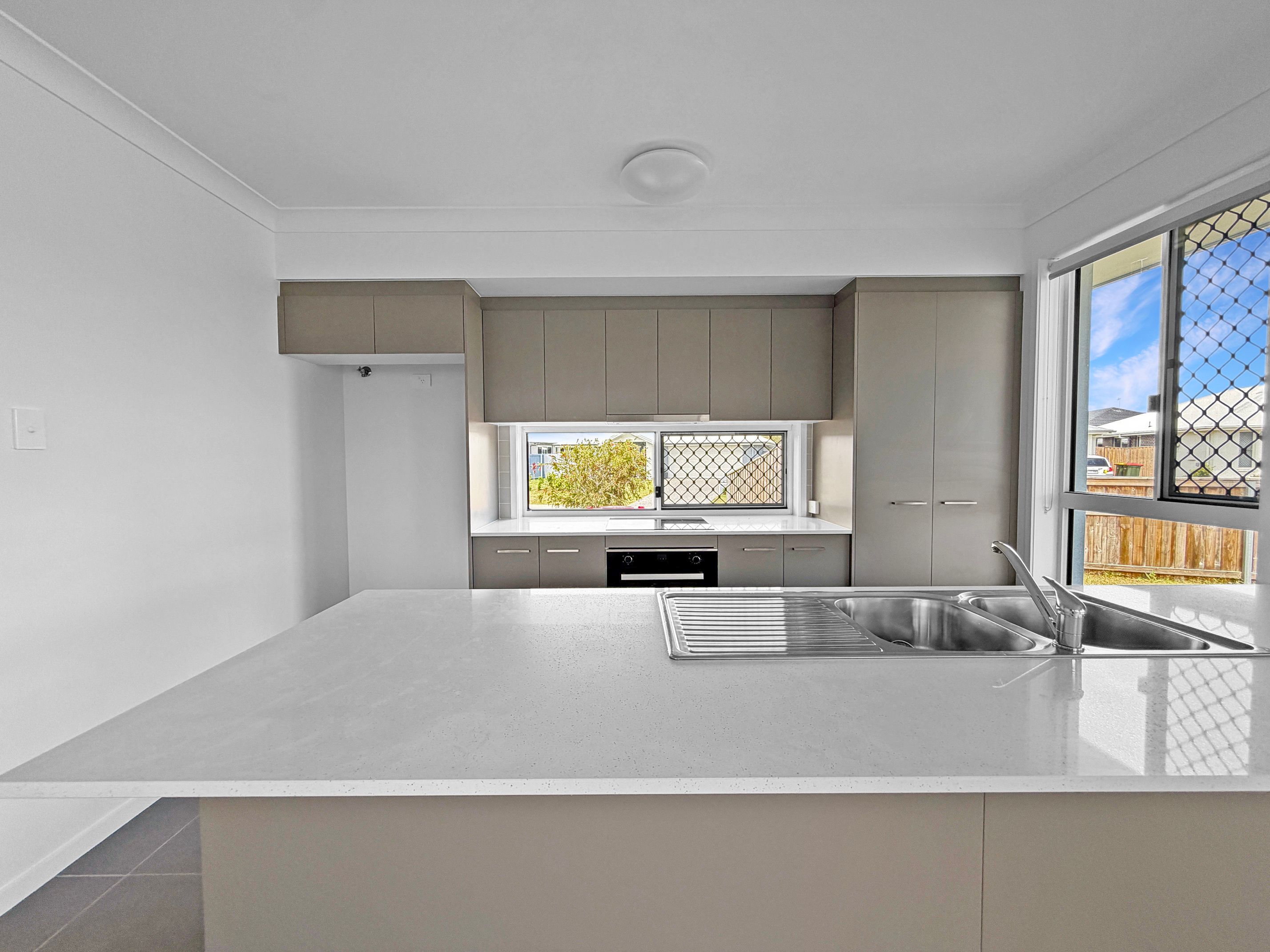 12 Pennant Drive — photo 3 of 11
