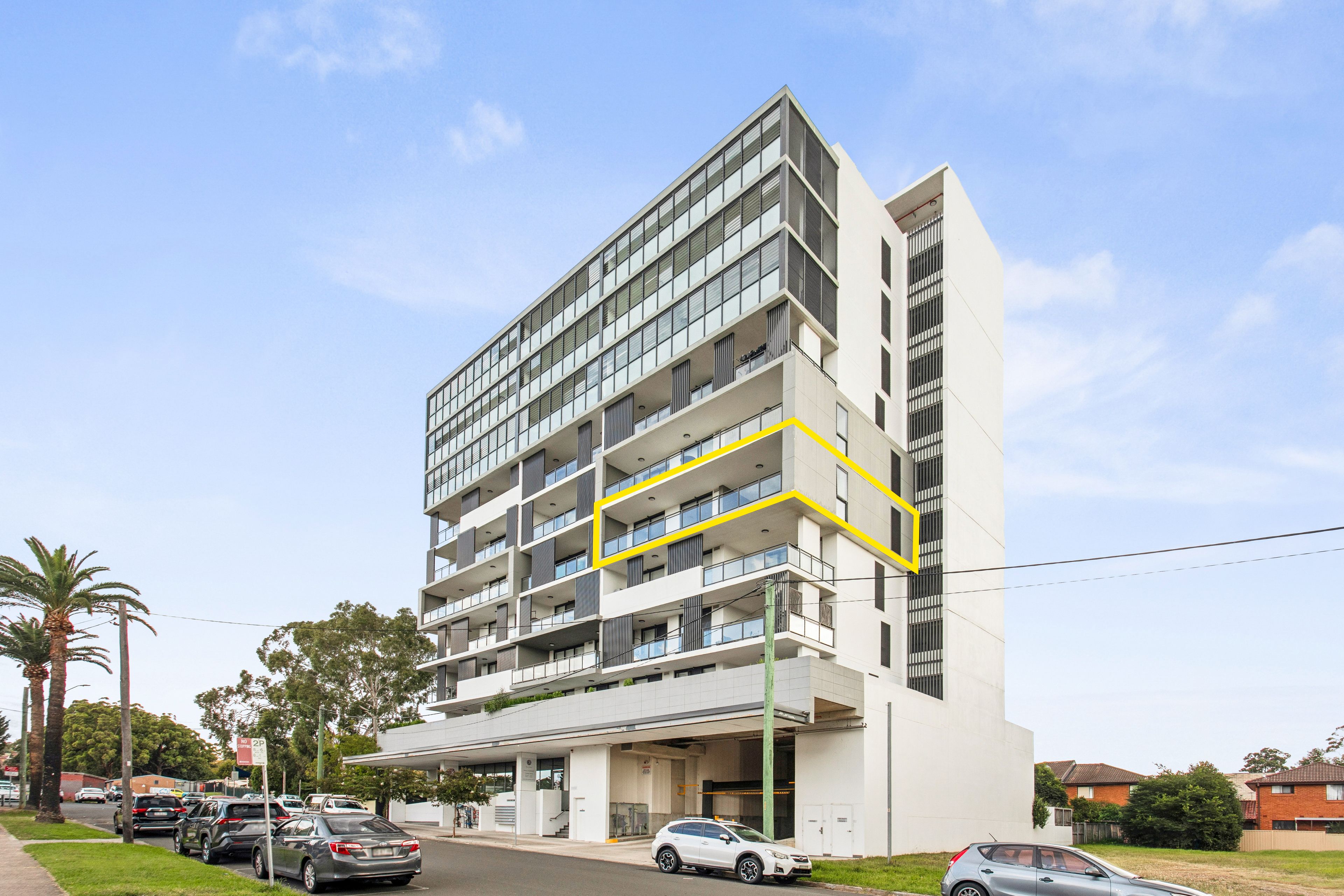 401/15 King Street, Campbelltown, NSW 2560